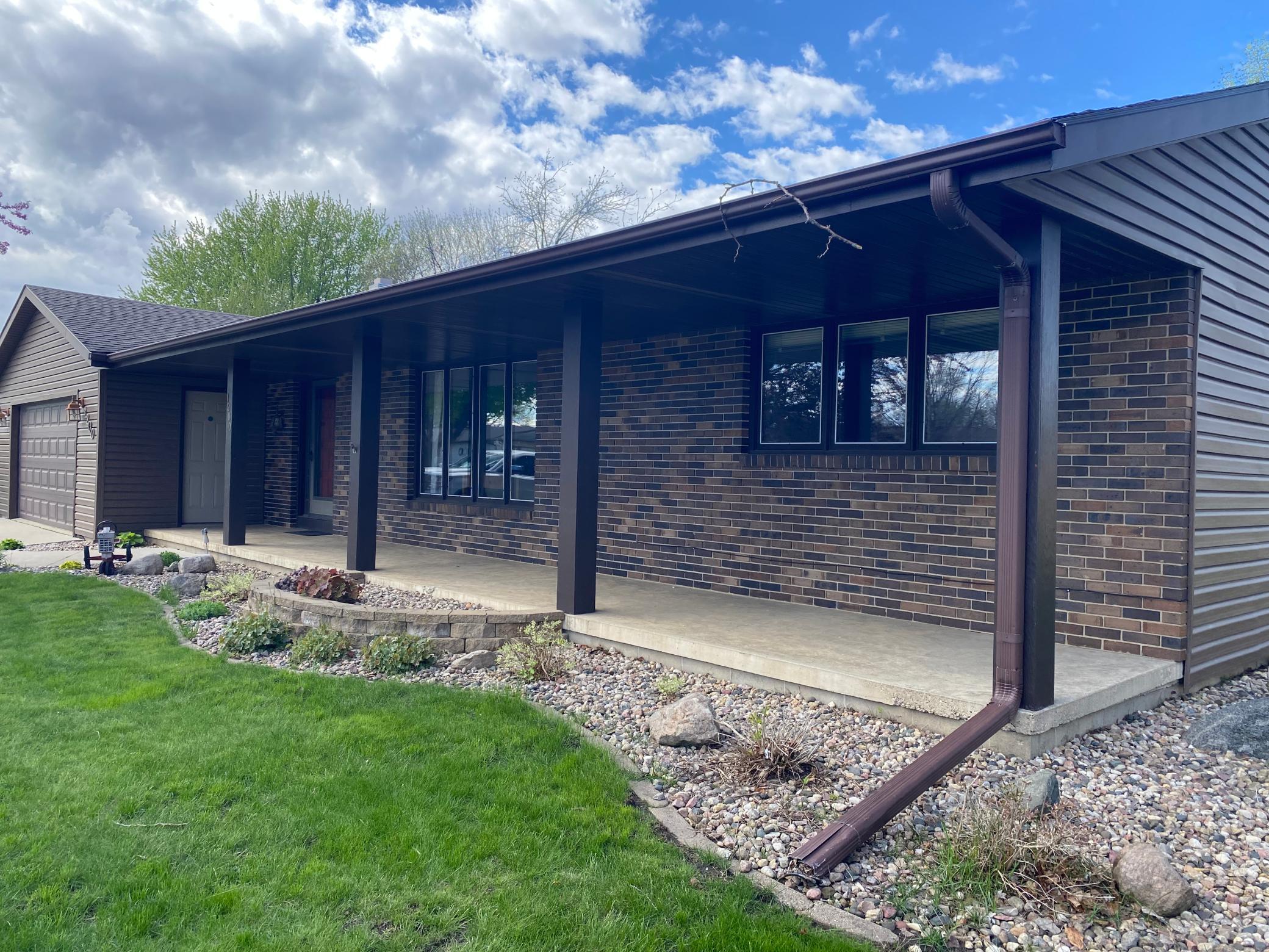 1200 Maplewood Drive
