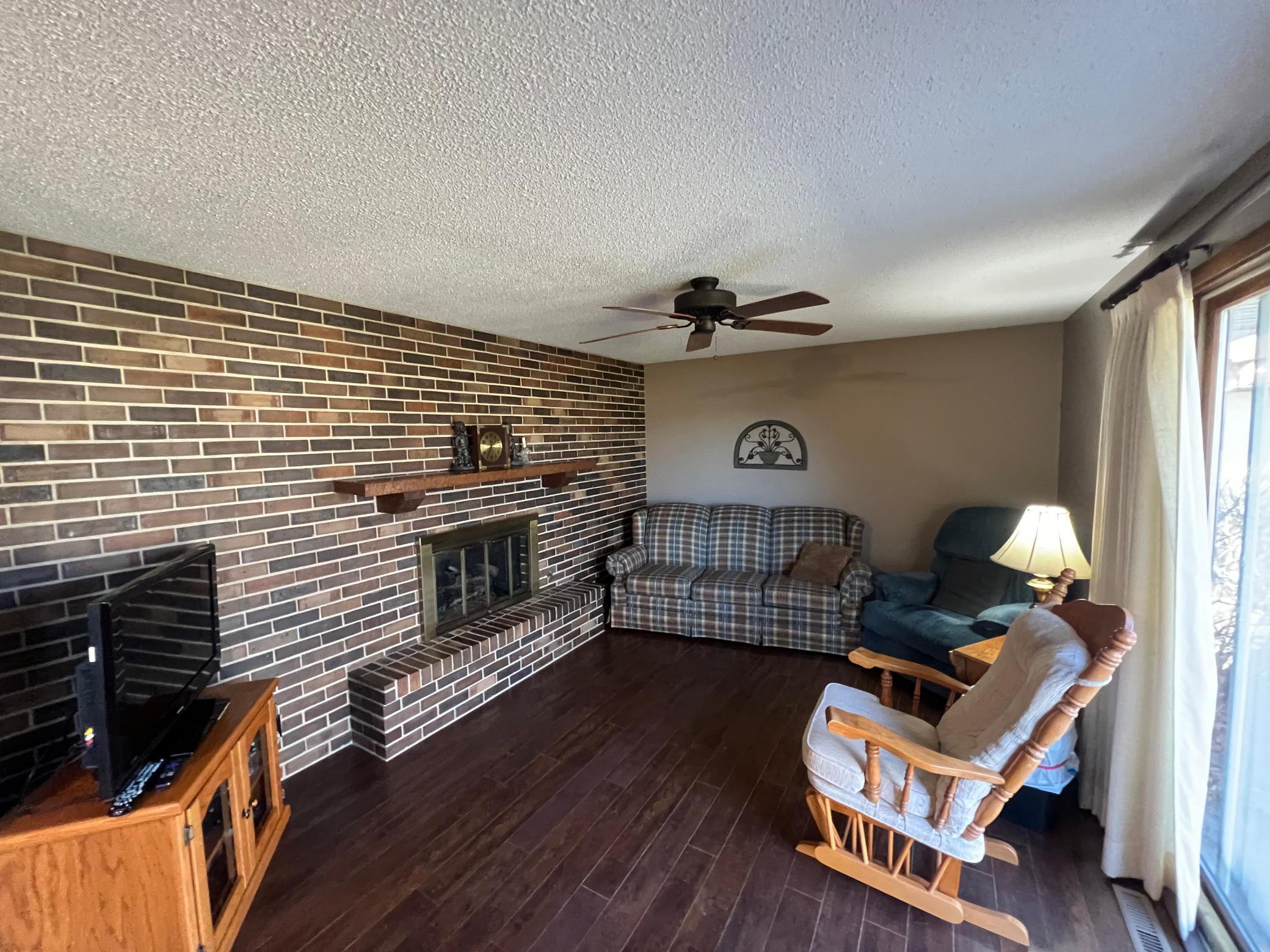 1200 Maplewood Drive