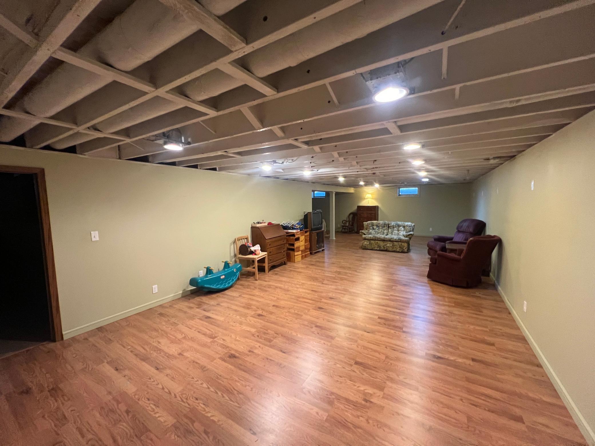 1200 Maplewood Drive