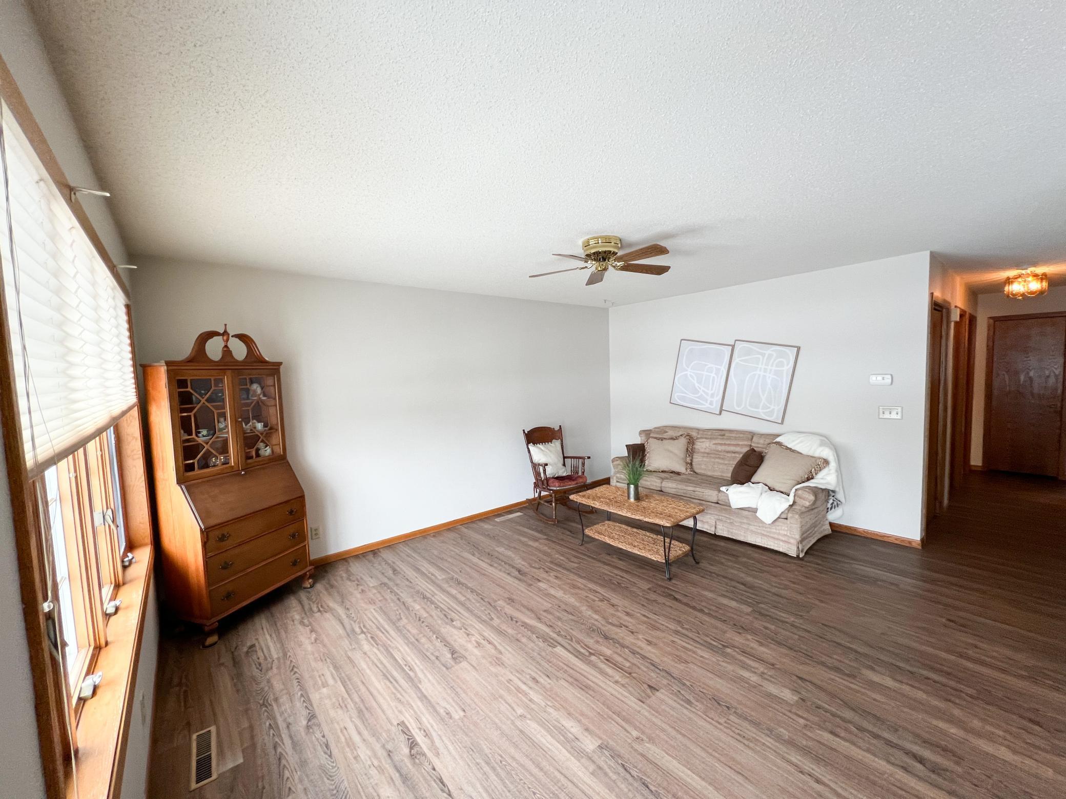 925 Liberty Drive Unit: 3