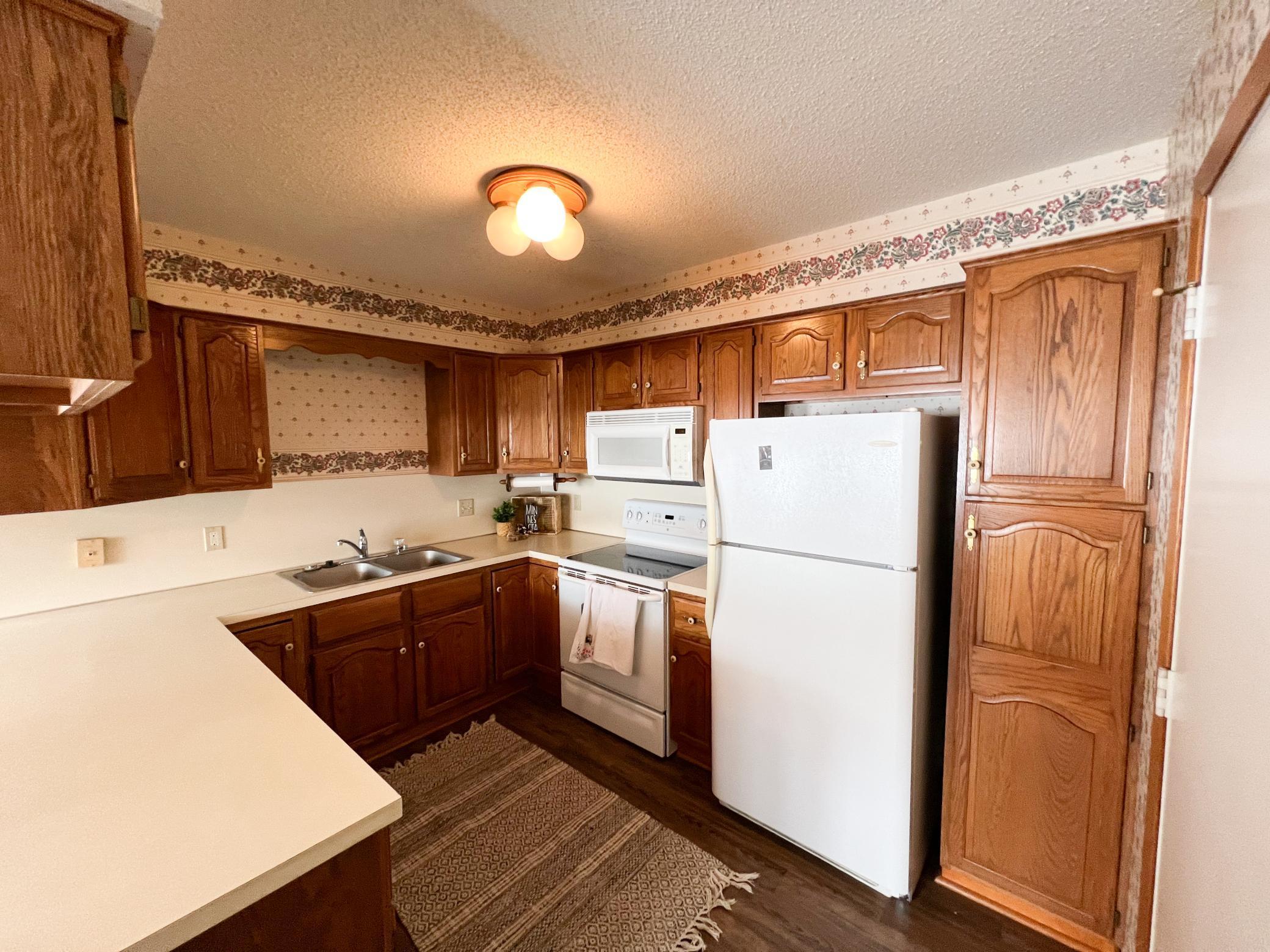 925 Liberty Drive Unit: 3