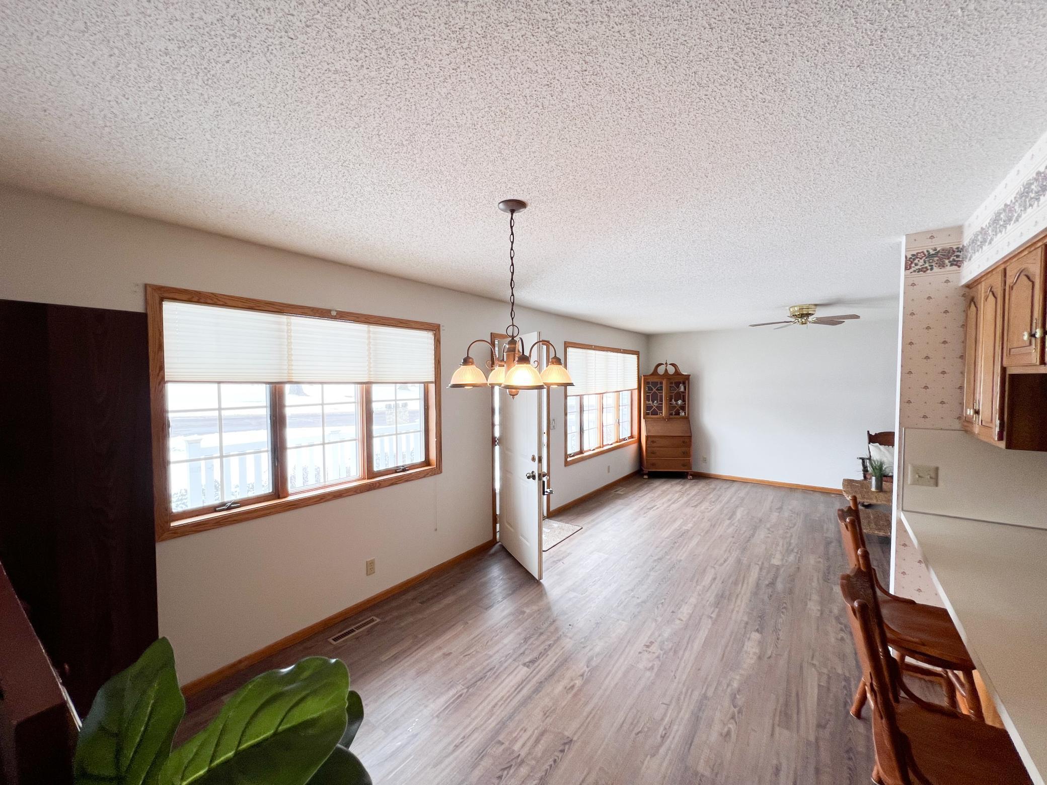 925 Liberty Drive Unit: 3