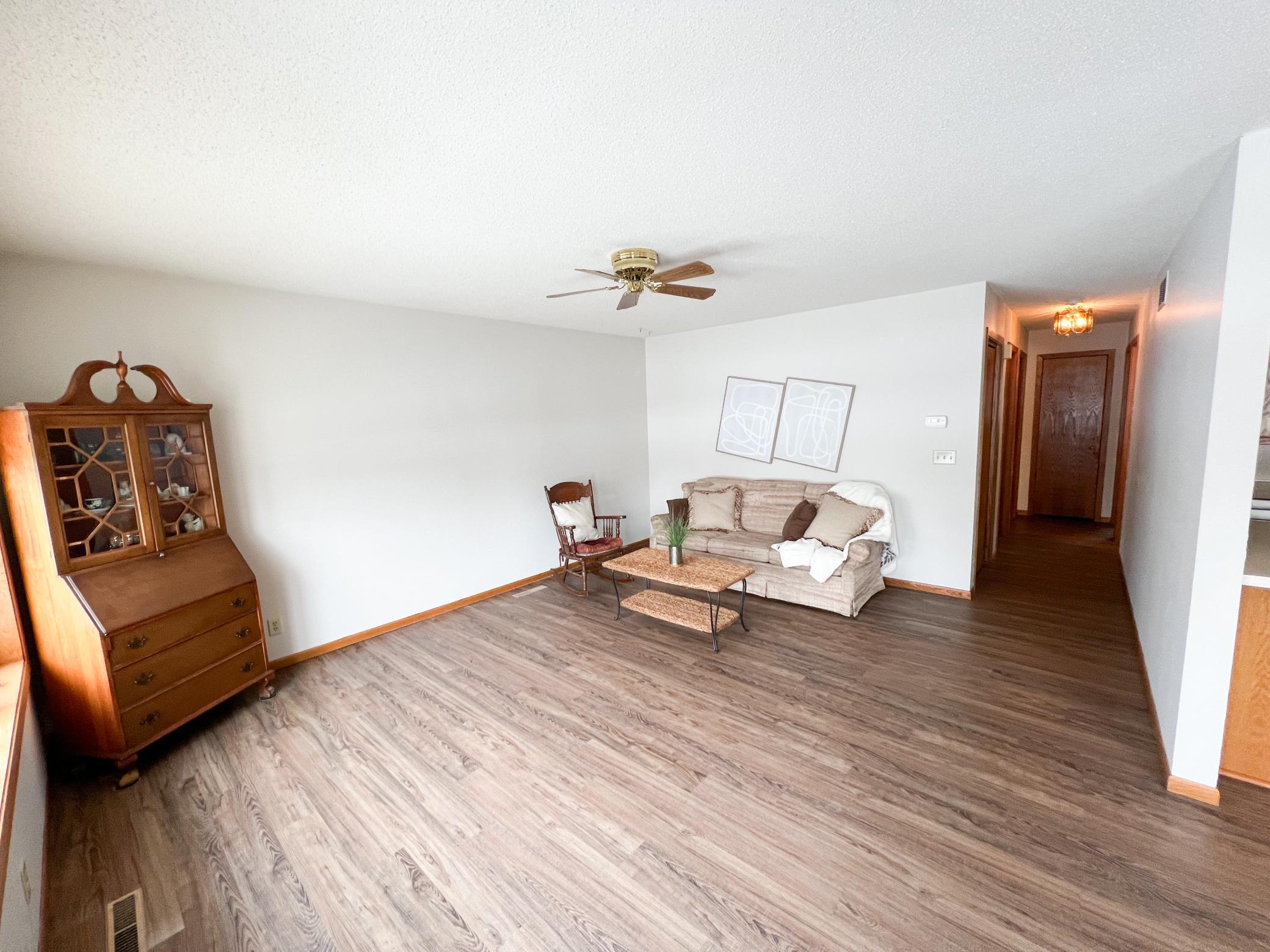 925 Liberty Drive Unit: 3