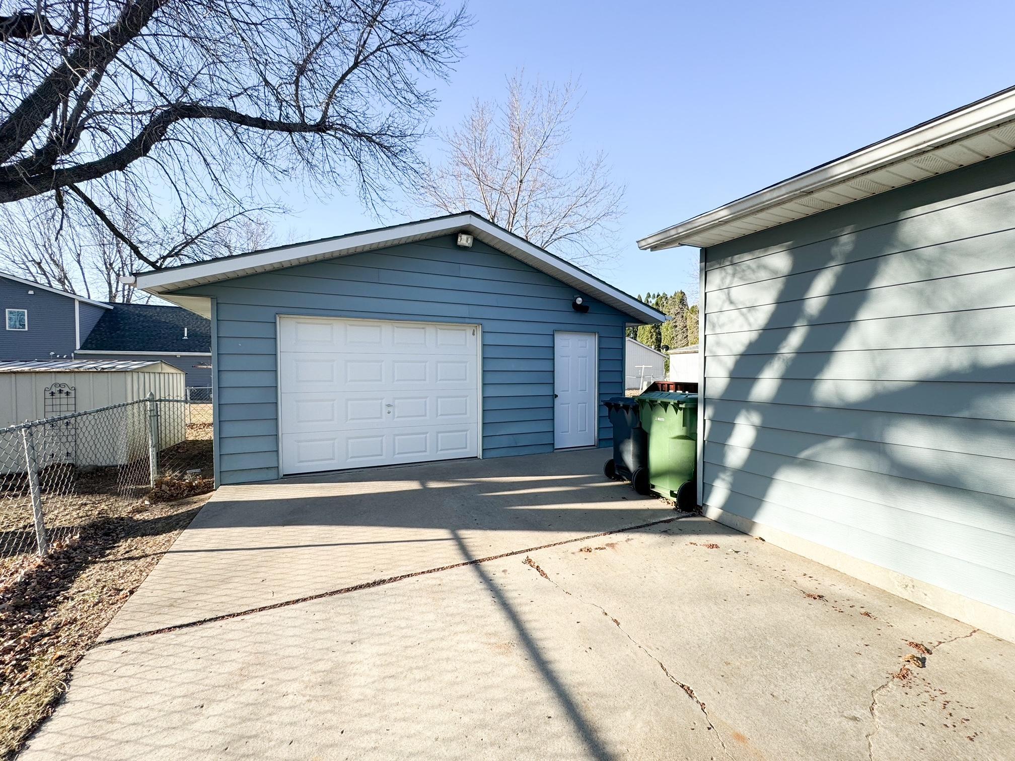 1922 Cedar Avenue