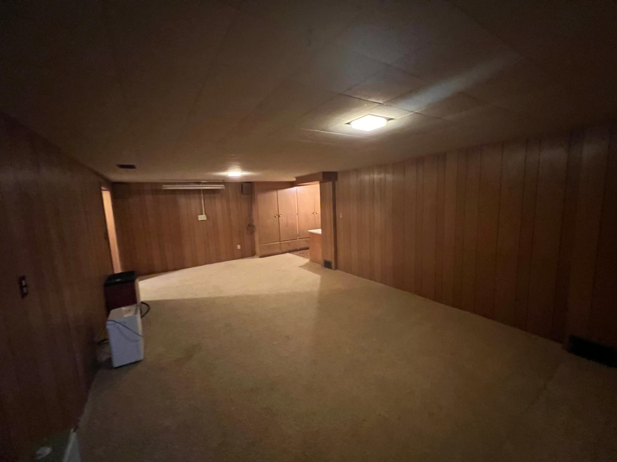 217 Clary Street W
