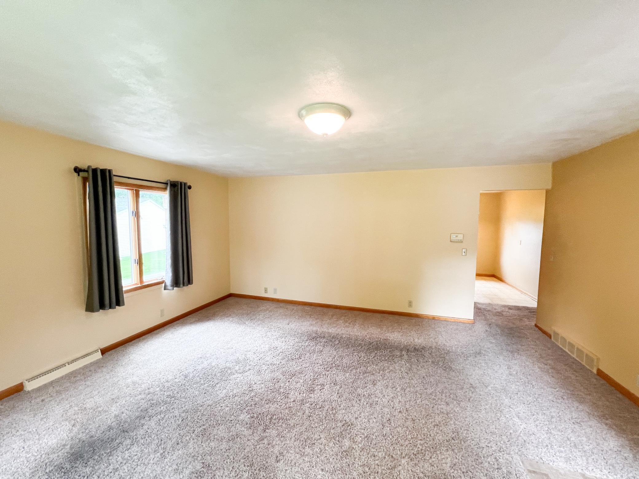 1623 Skyline Drive