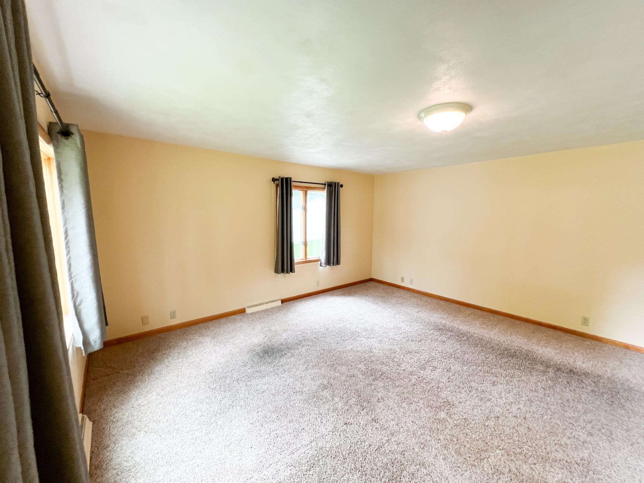 1623 Skyline Drive