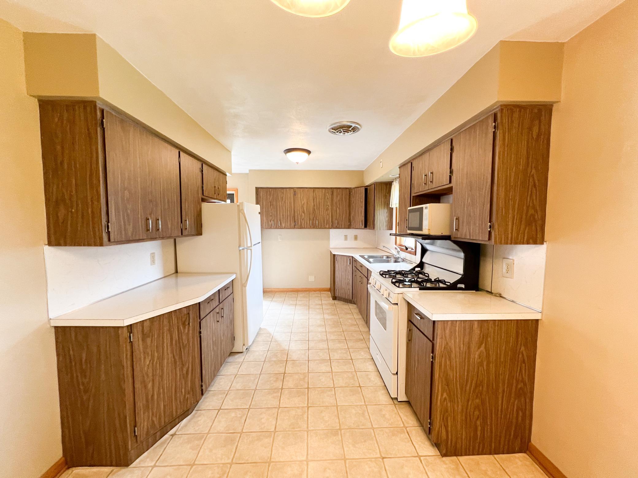1623 Skyline Drive
