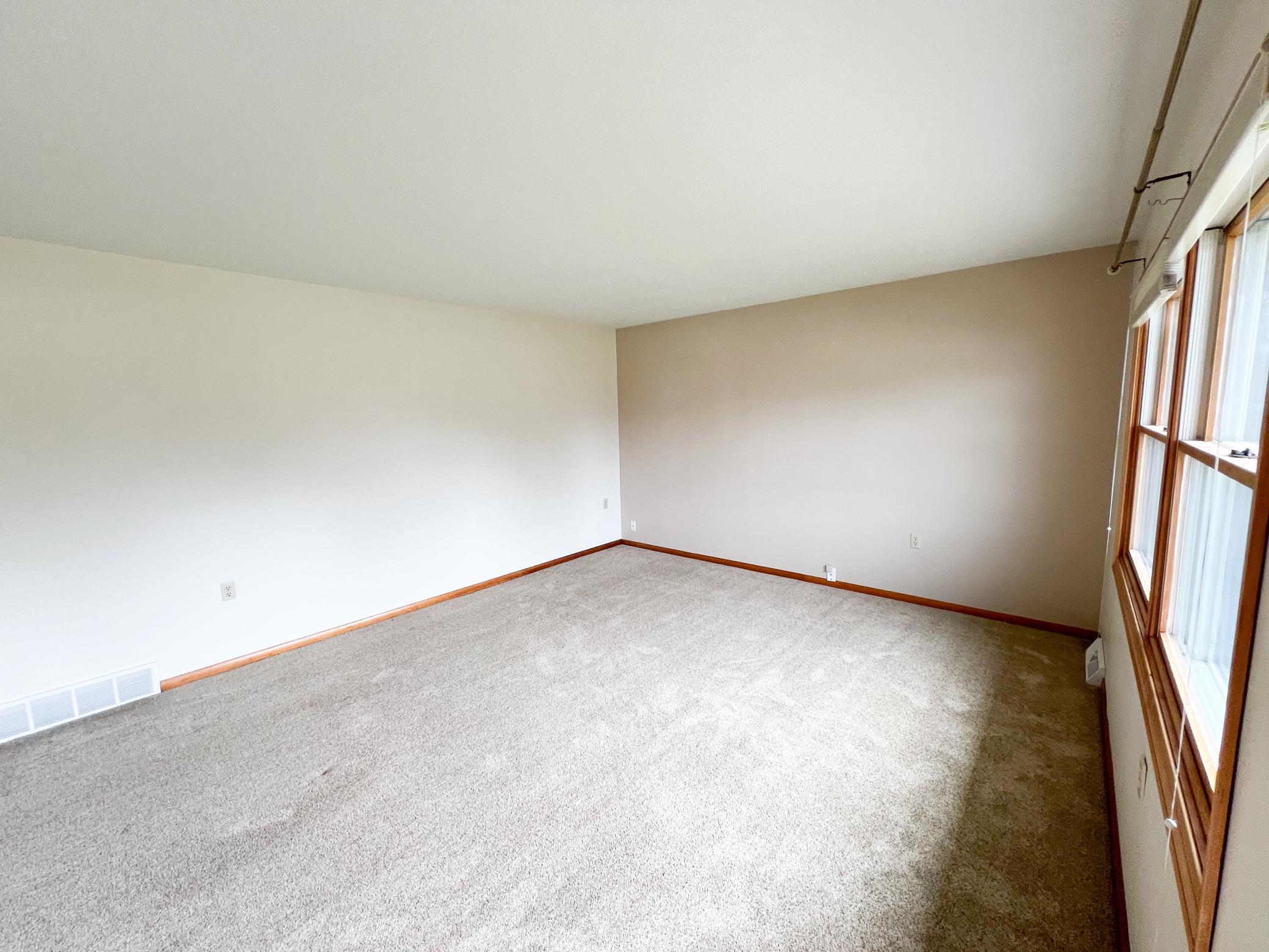 208 E 2nd Street
