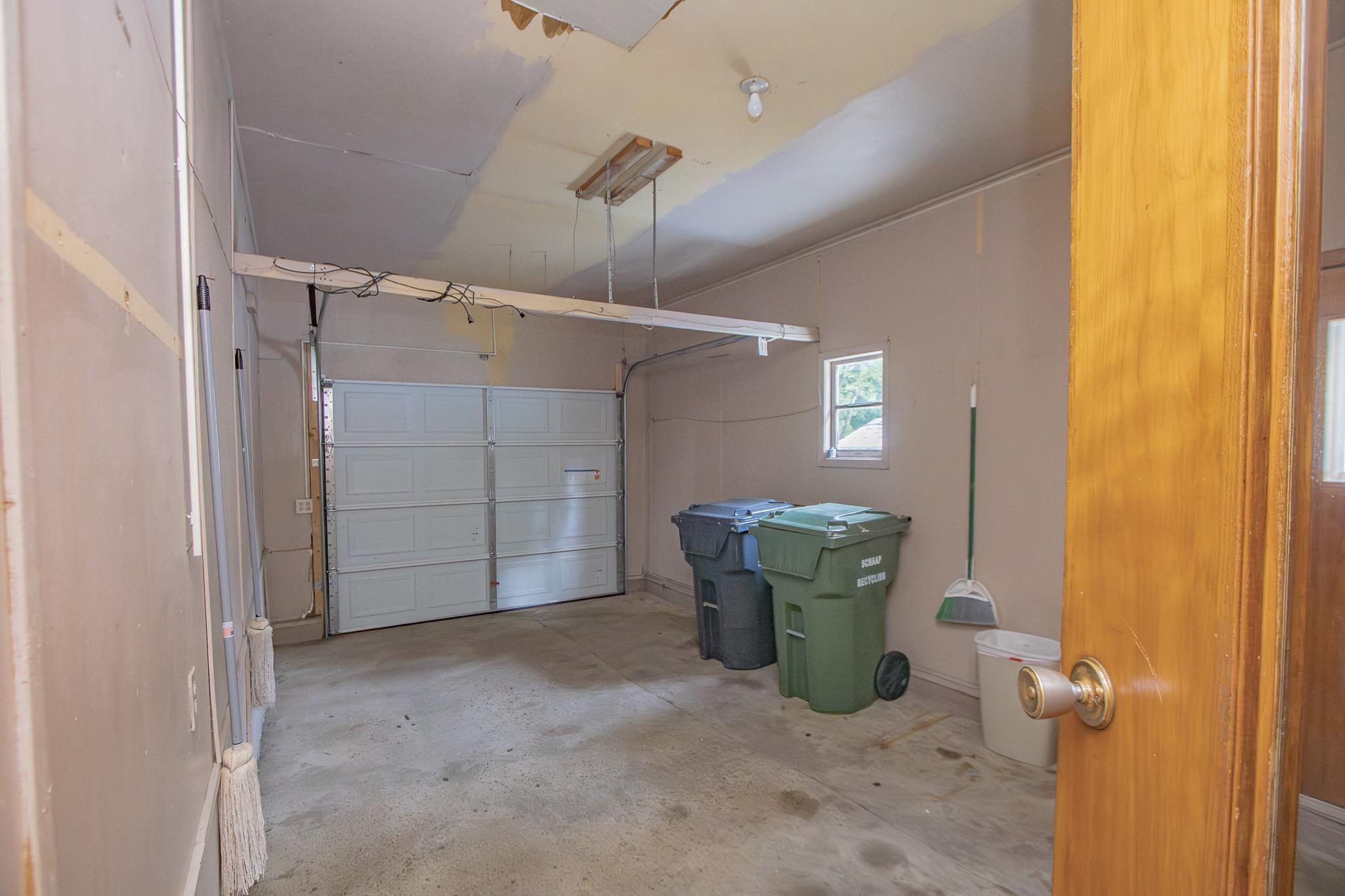 1704 Bantom Place