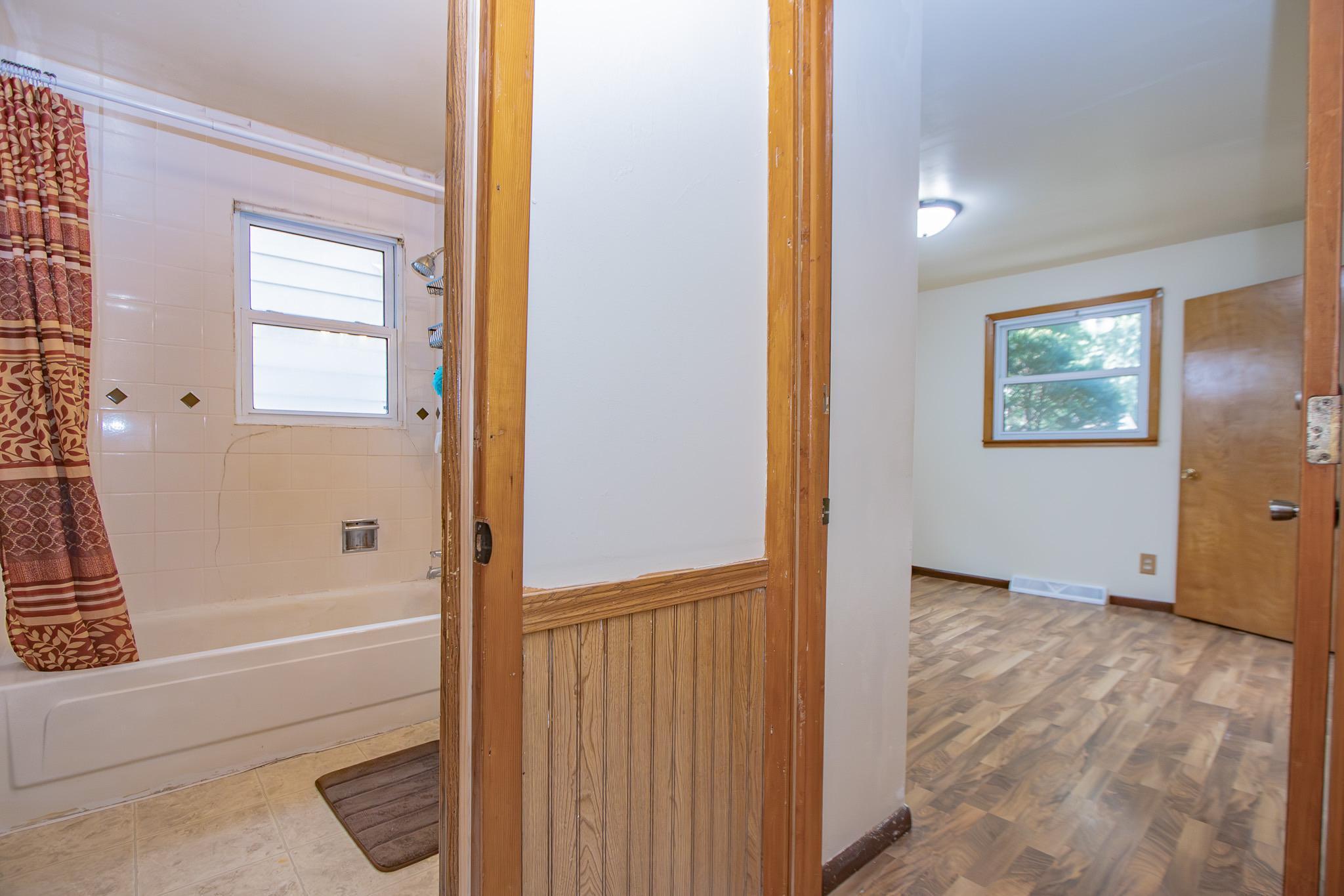 1704 Bantom Place