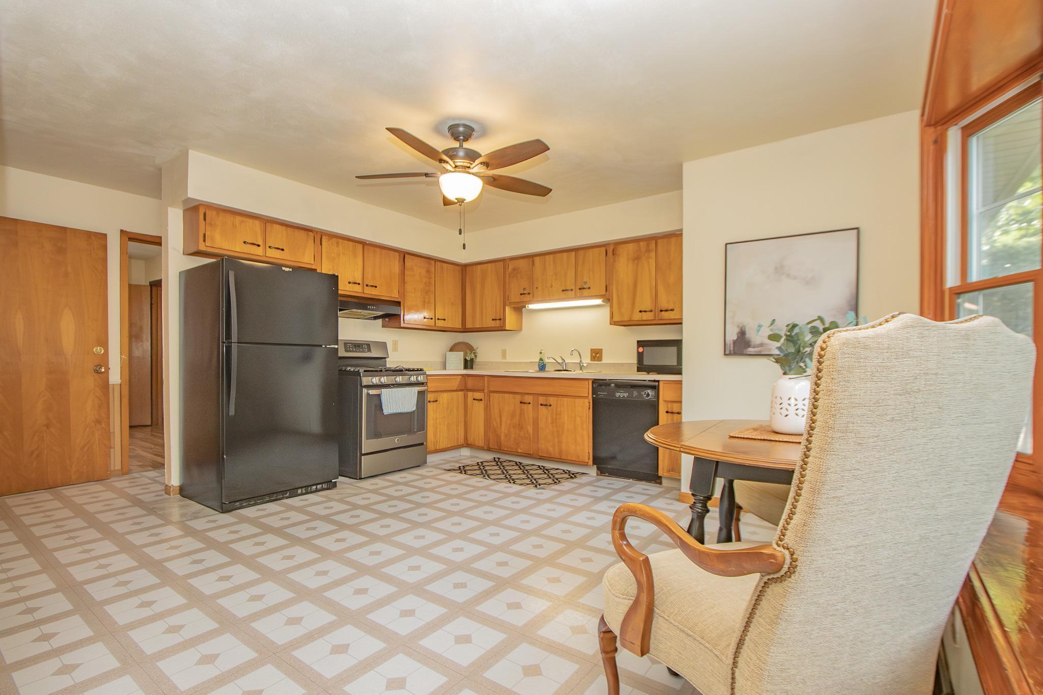 1704 Bantom Place