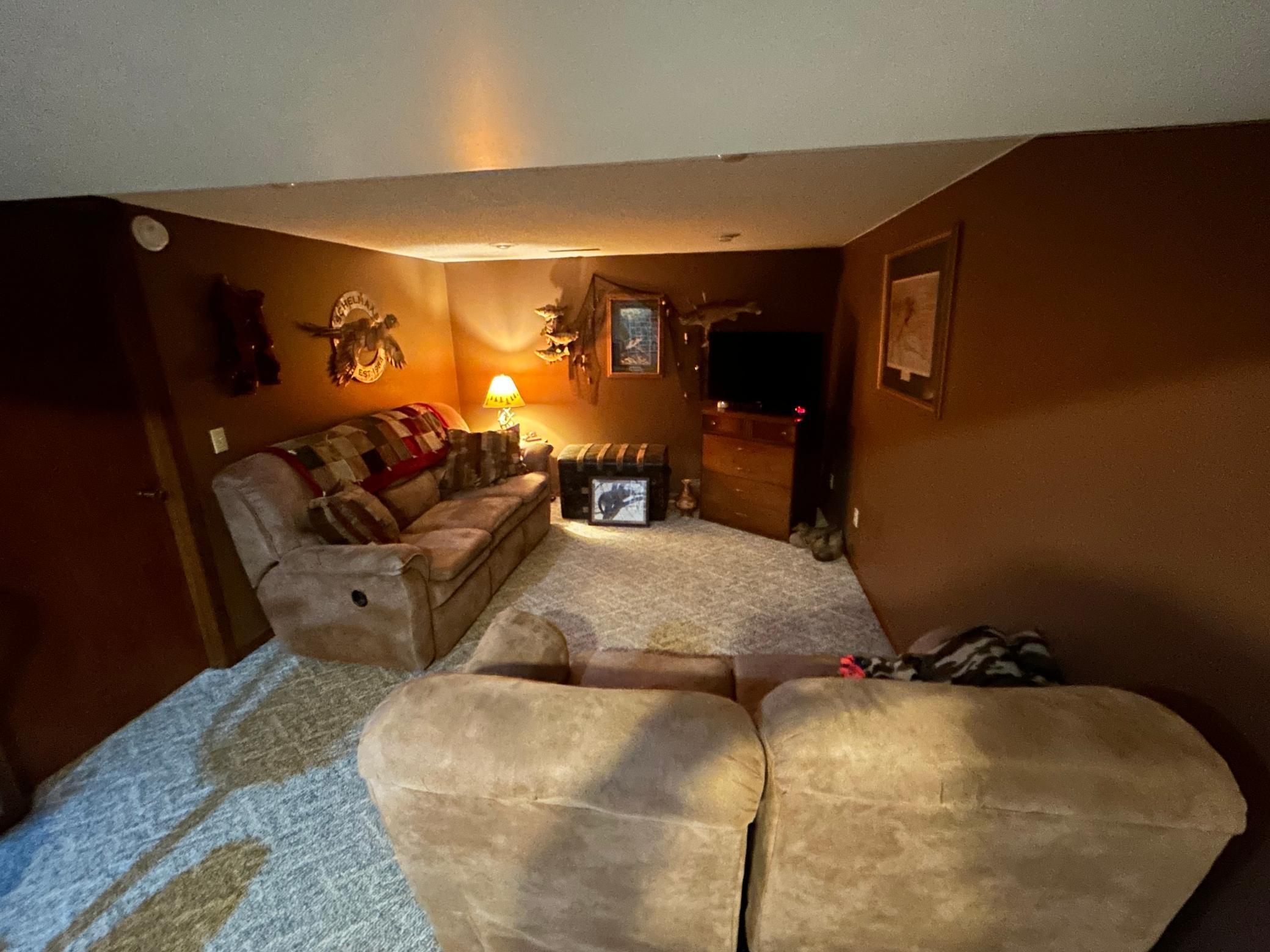 1205 Diagonal Road