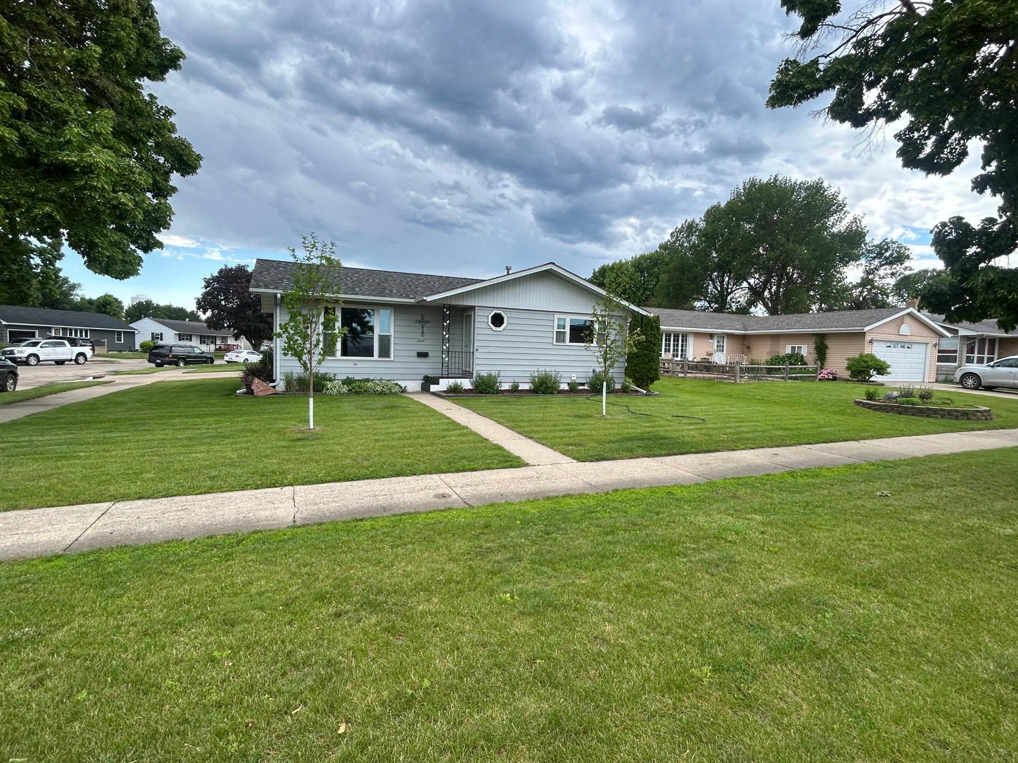 1205 Diagonal Road