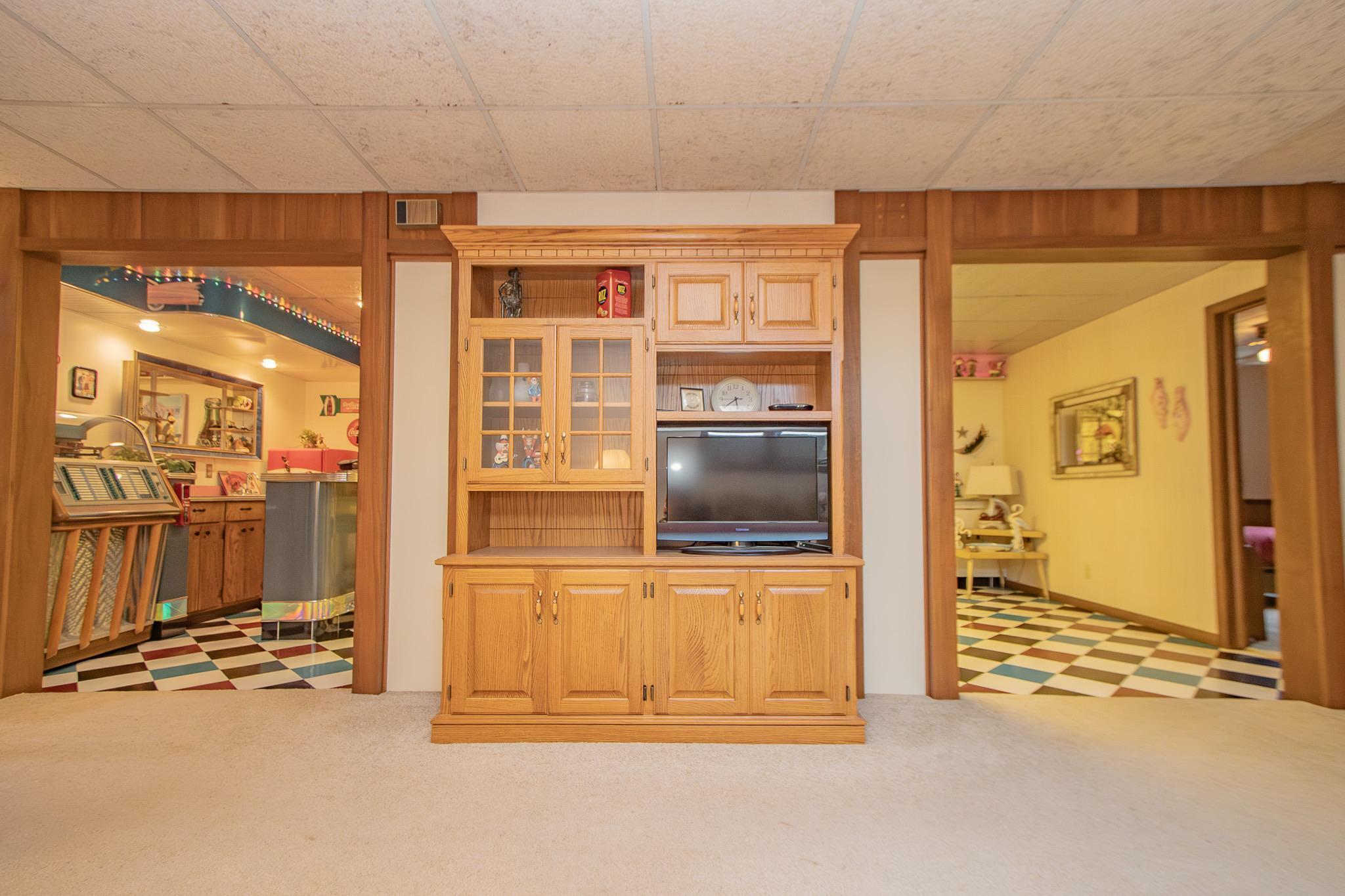 1604 Johnson Lane