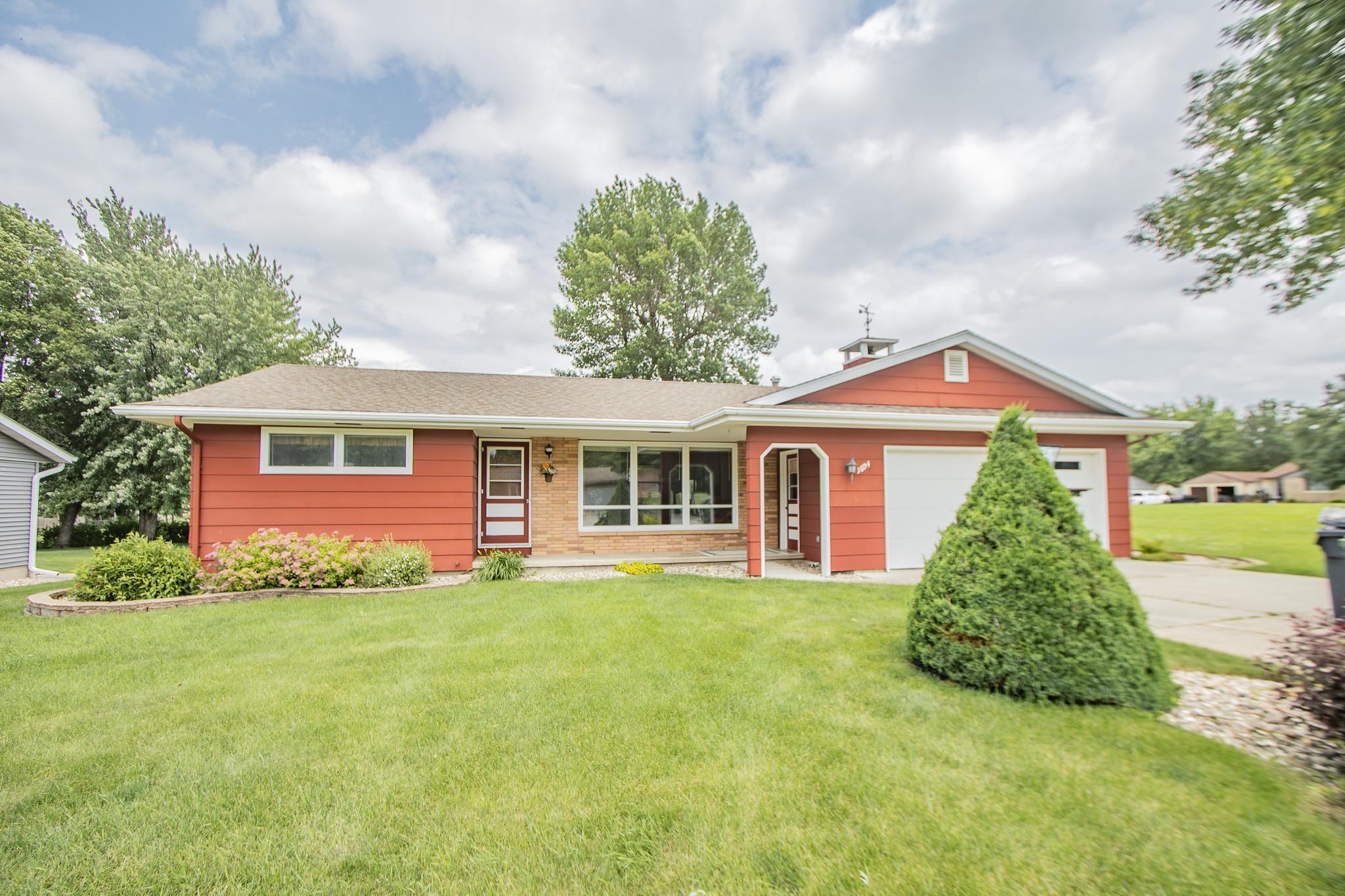 1604 Johnson Lane
