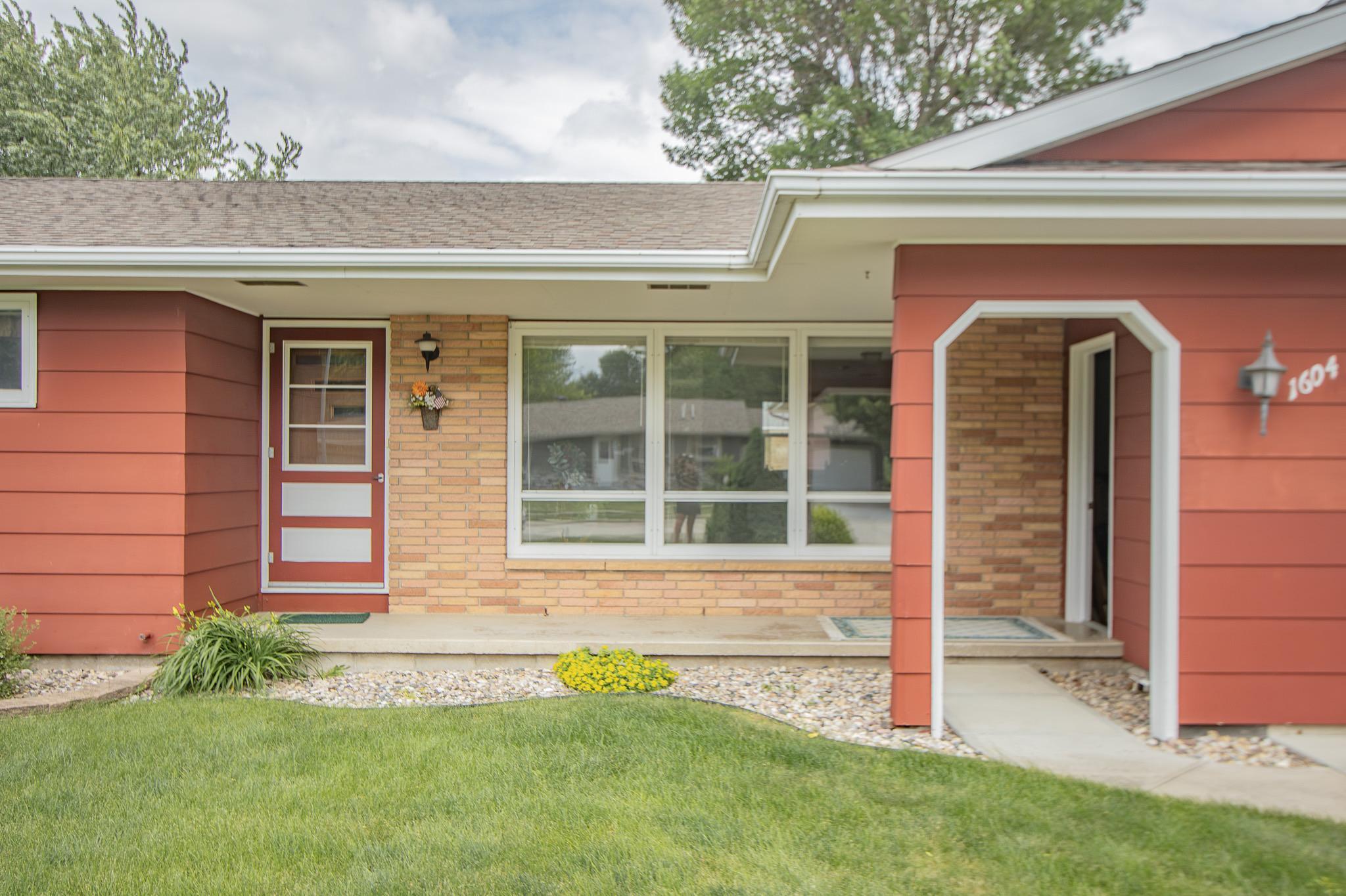 1604 Johnson Lane