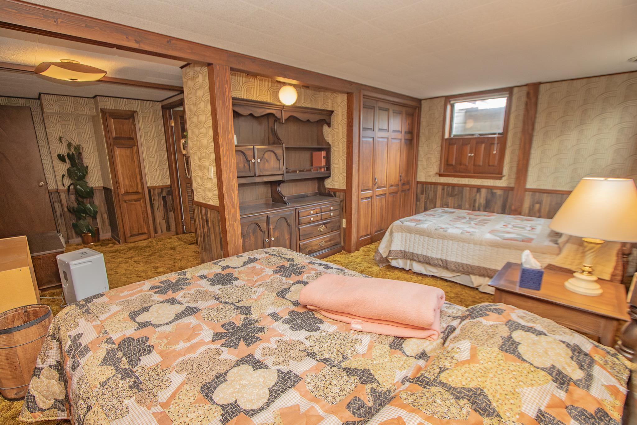 1604 Johnson Lane