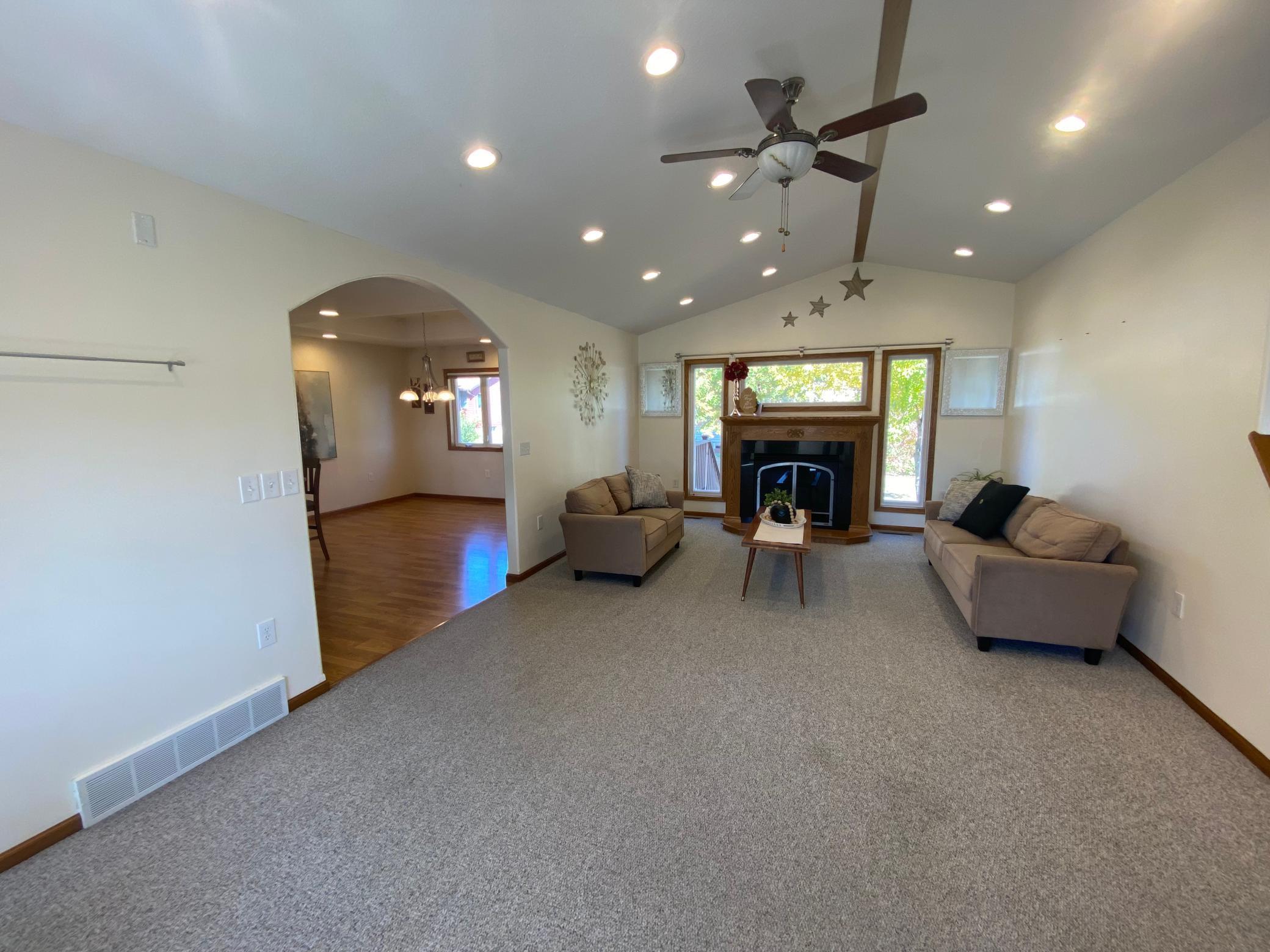 1135 Schaap Drive