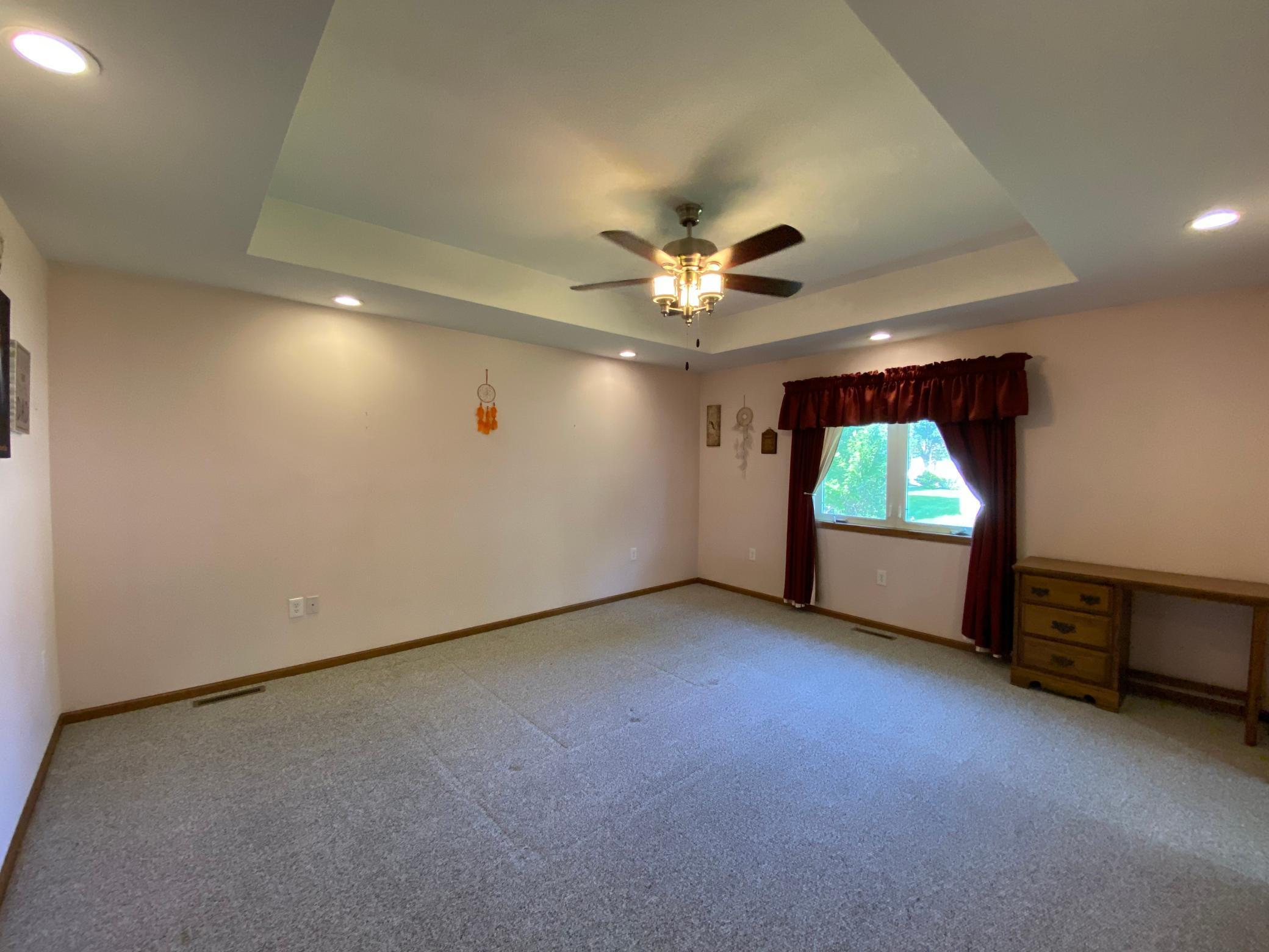 1135 Schaap Drive