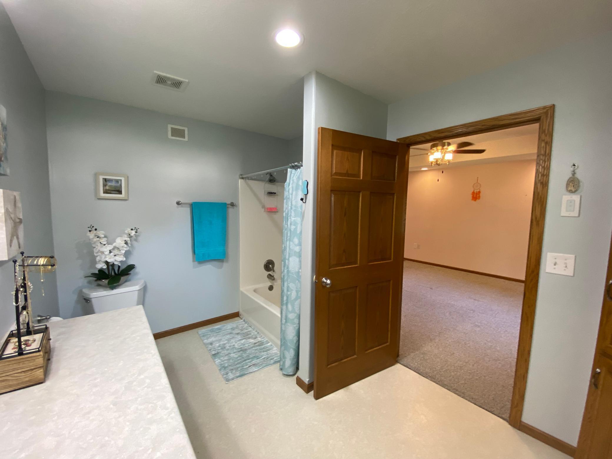 1135 Schaap Drive