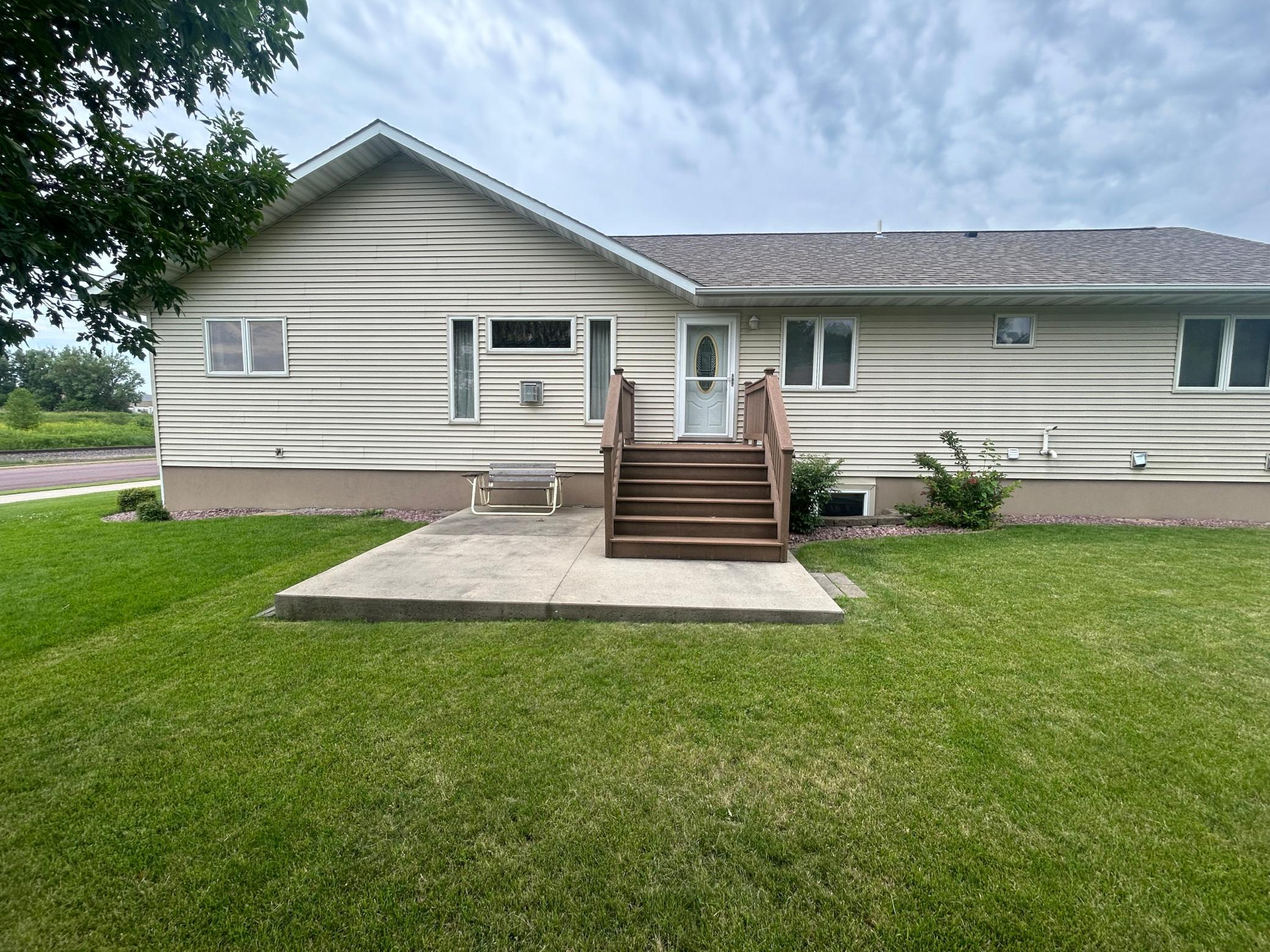 1135 Schaap Drive
