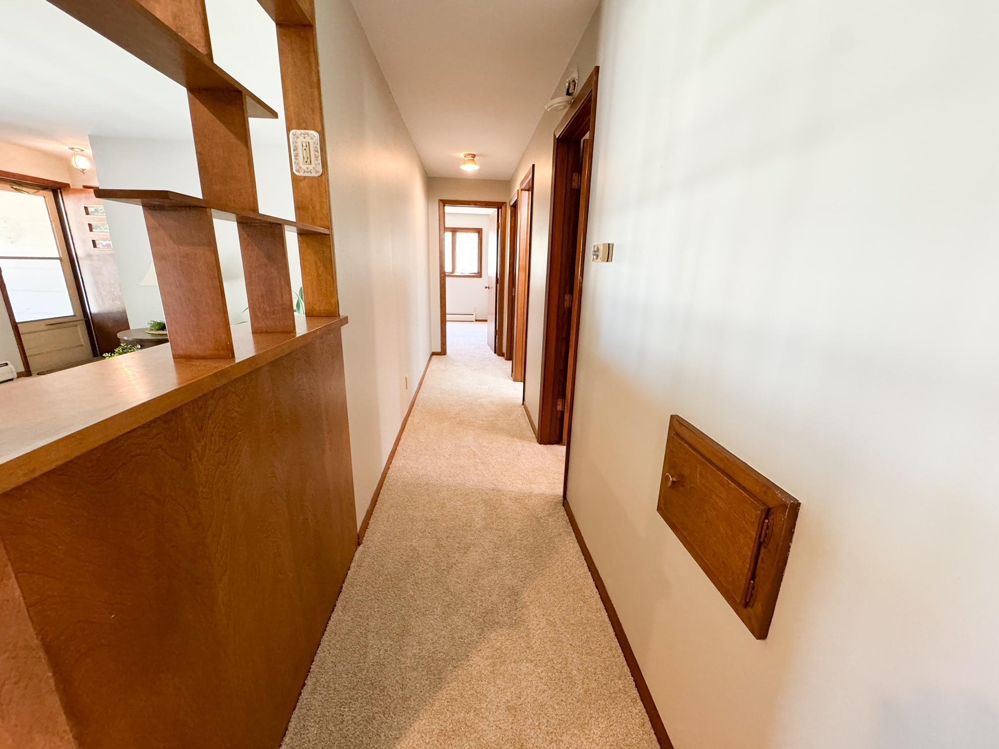 315 Clary Street W
