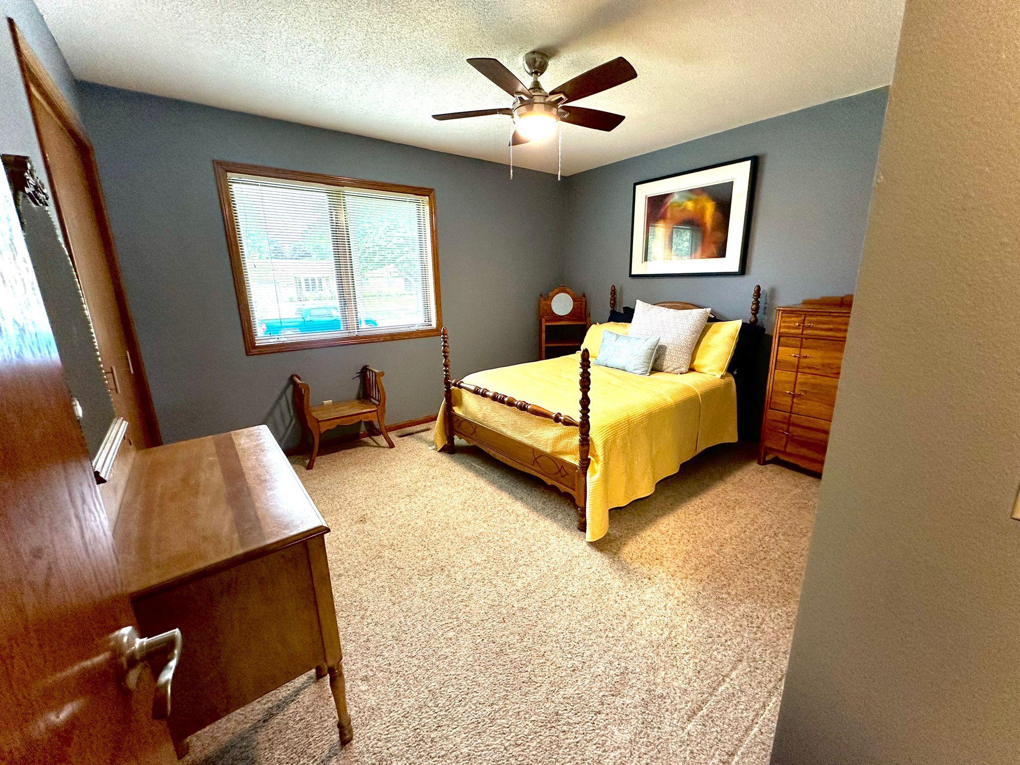 1279 Maplewood Drive