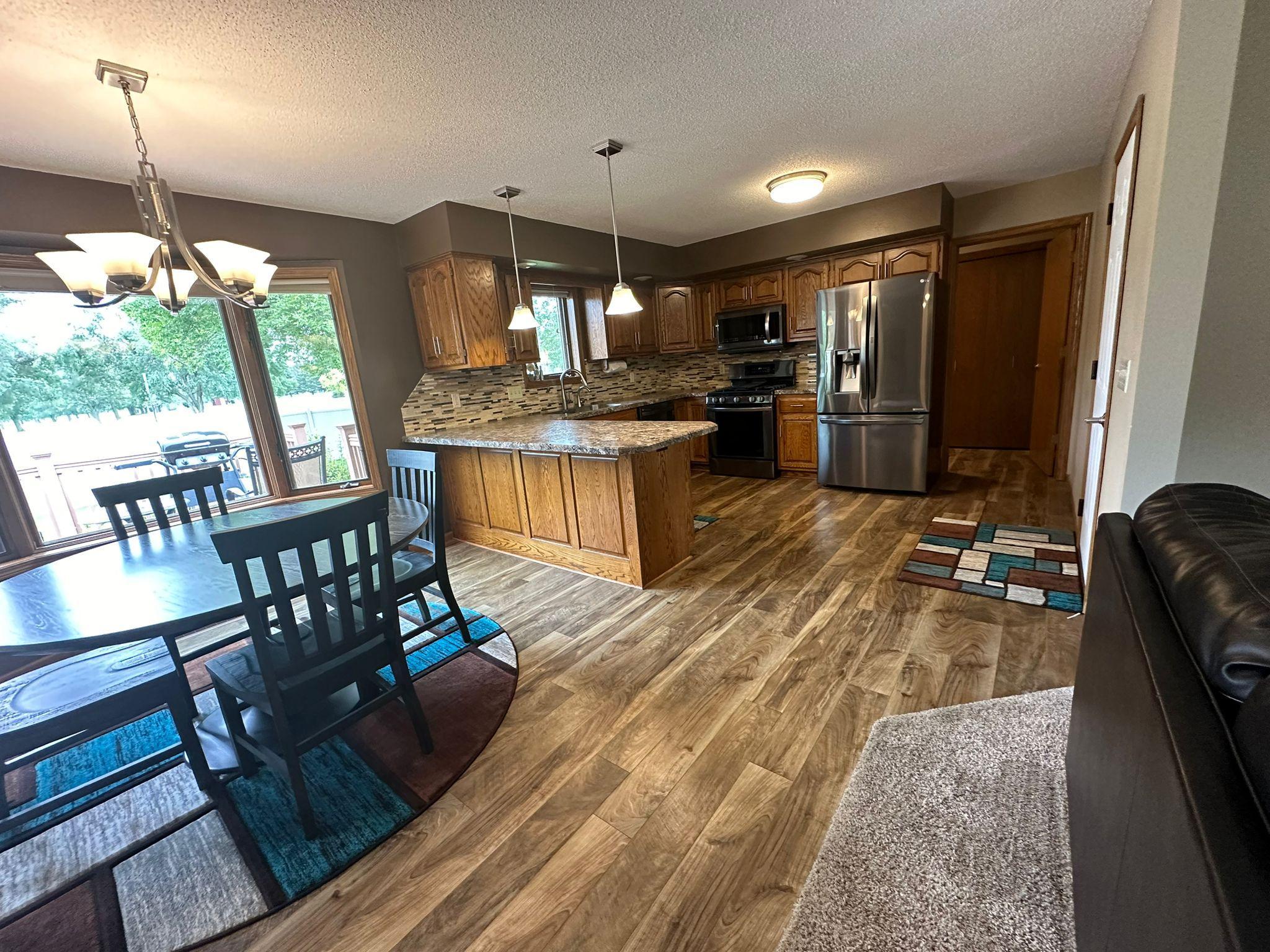 1279 Maplewood Drive