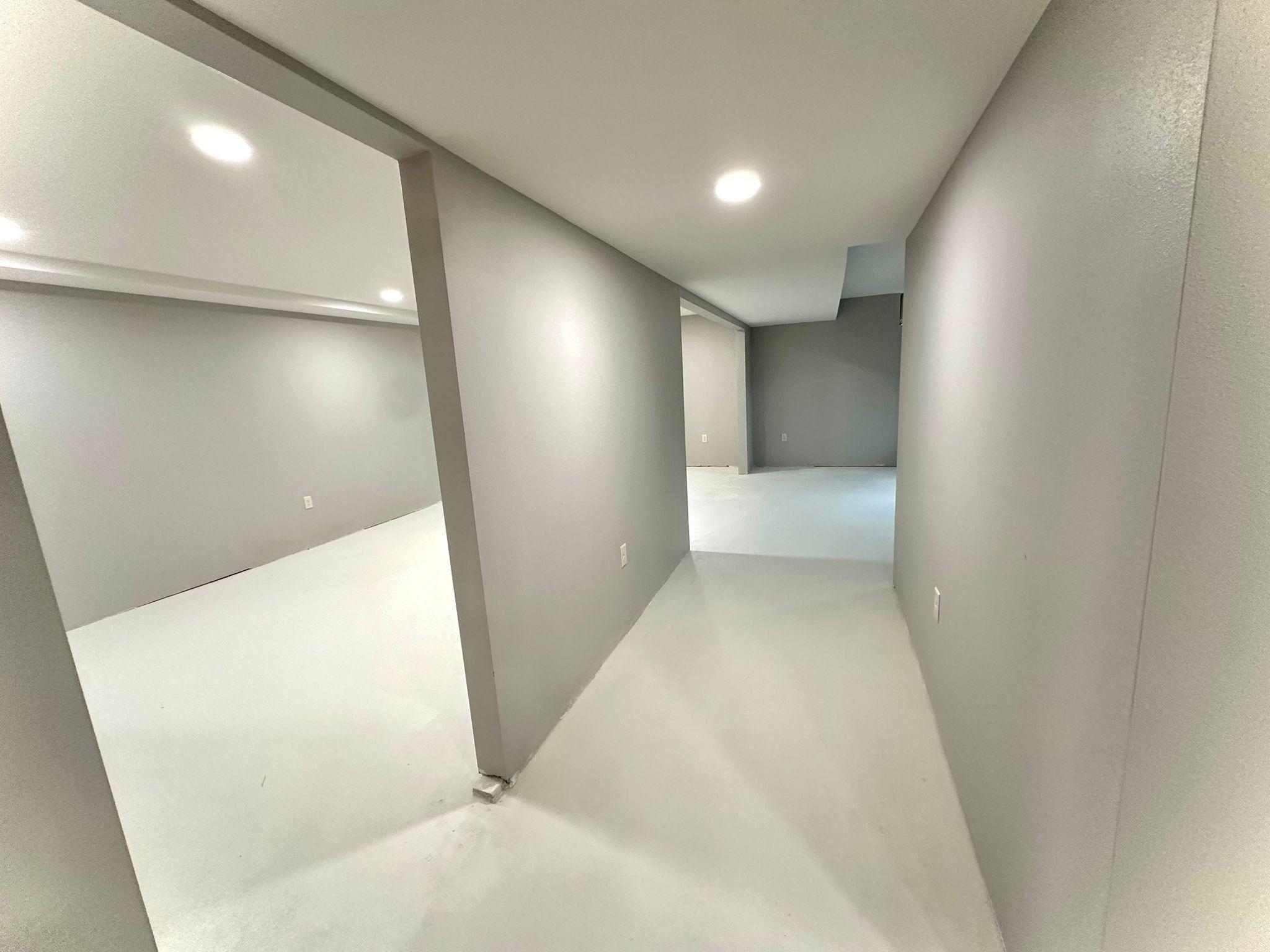 1279 Maplewood Drive