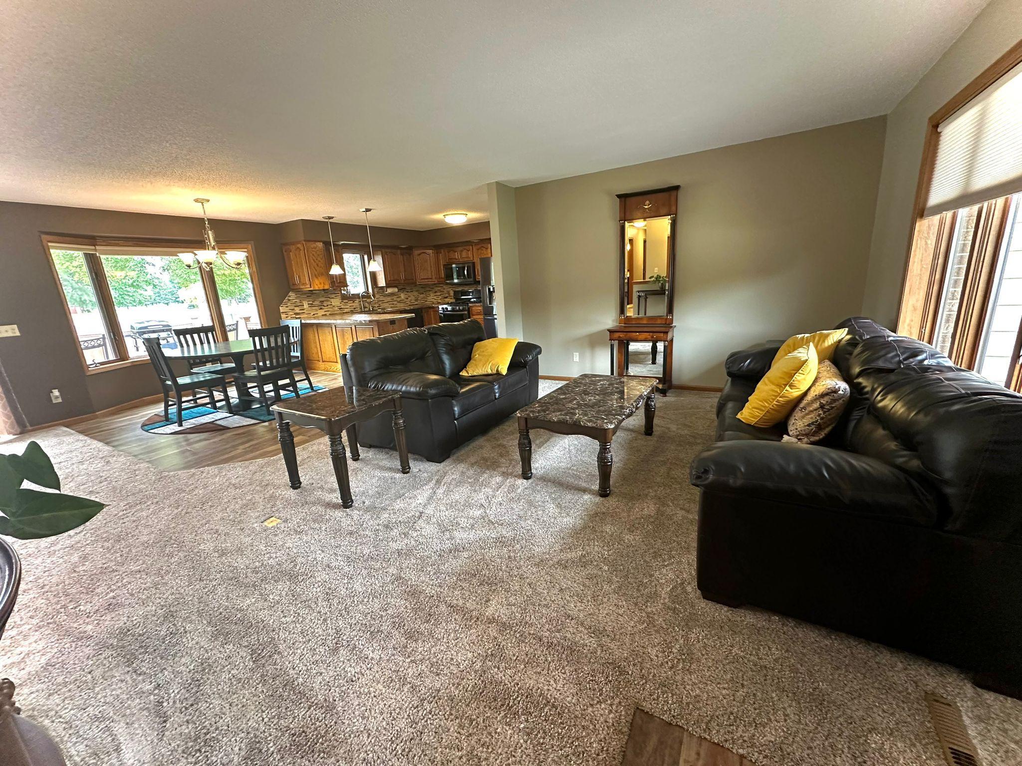 1279 Maplewood Drive