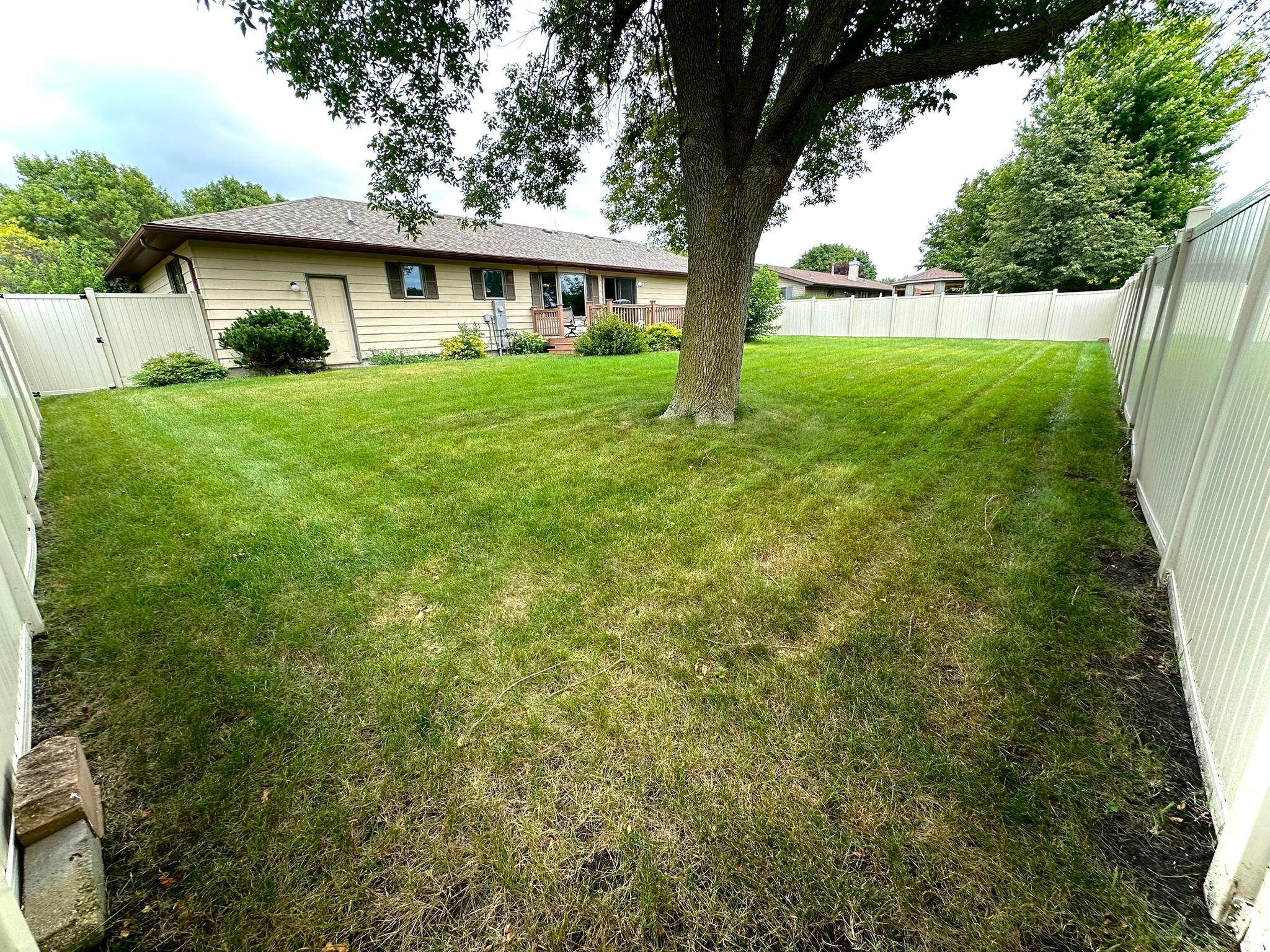 1279 Maplewood Drive