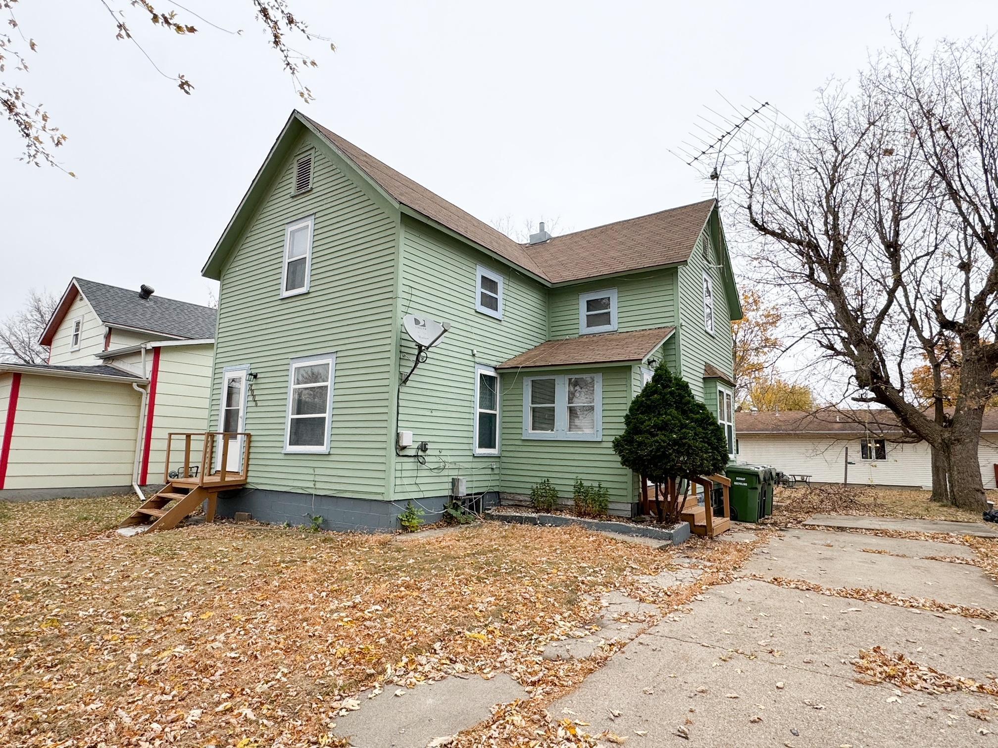 800 Strait Avenue