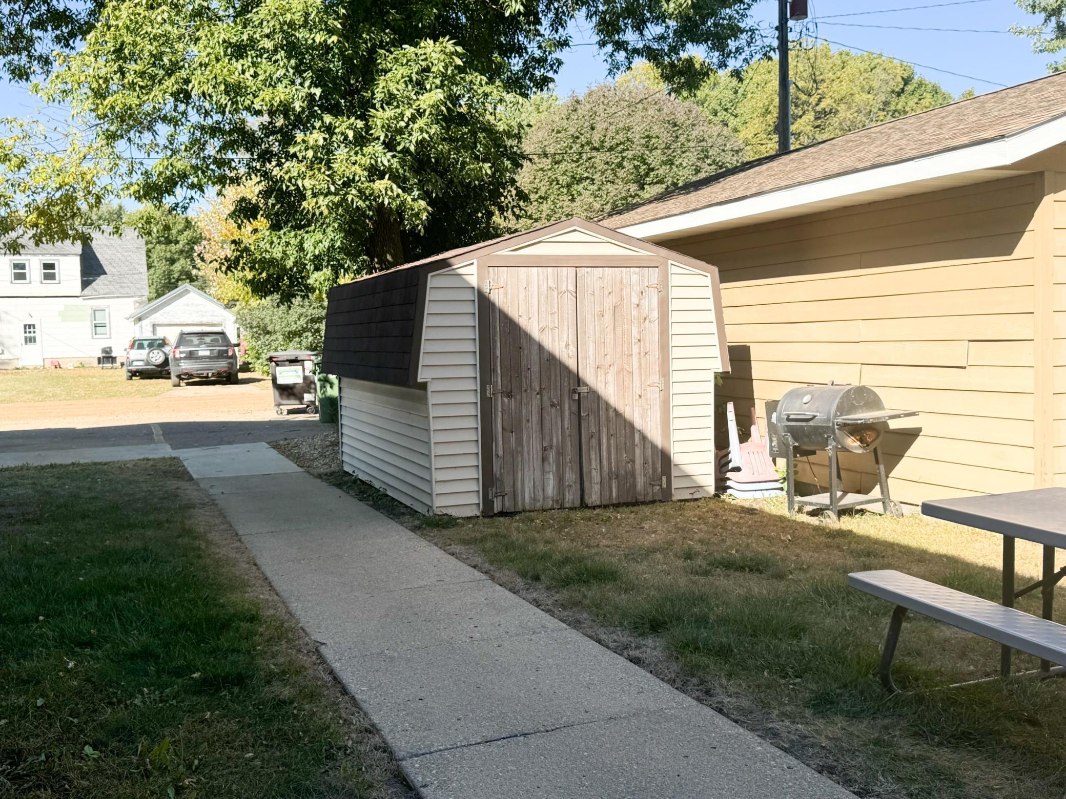 400 2nd Street