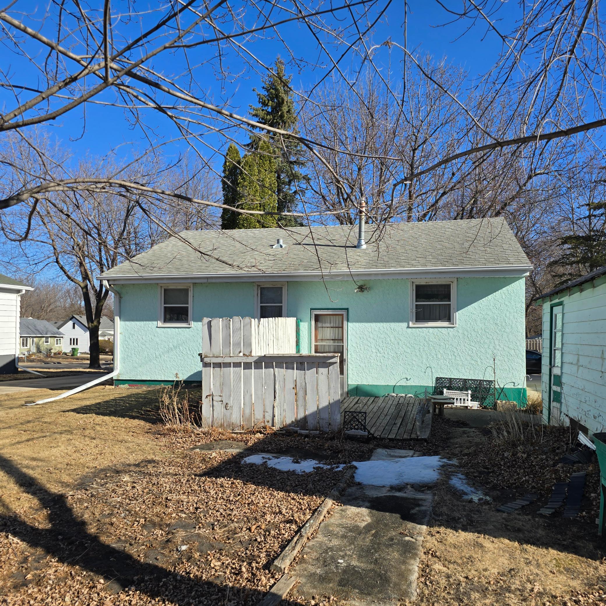 805 Pershing Boulevard