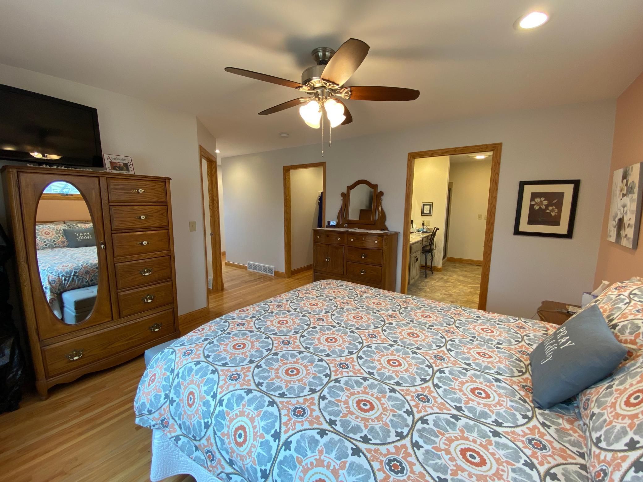 604 Lafayette Avenue S
