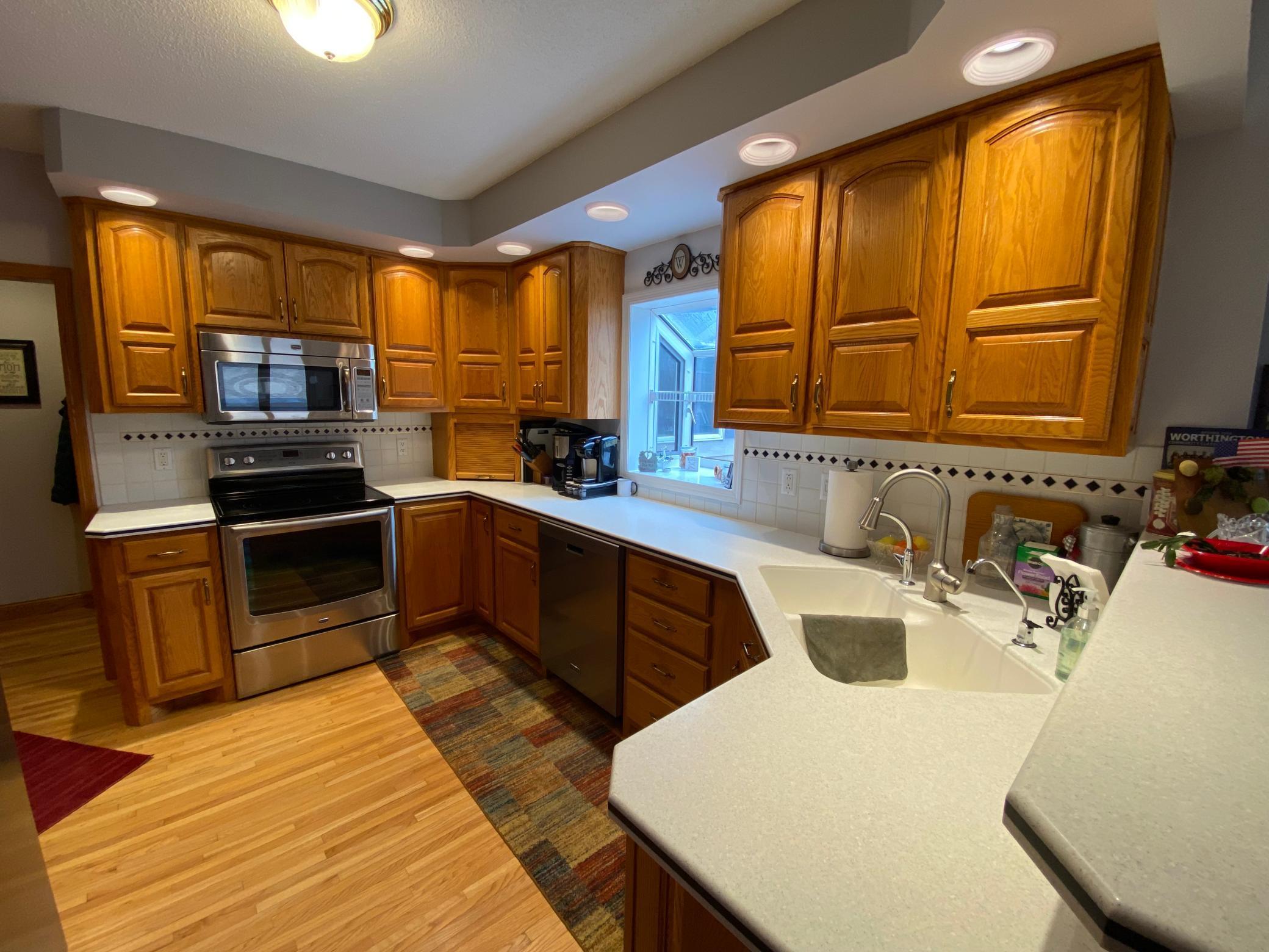 604 Lafayette Avenue S