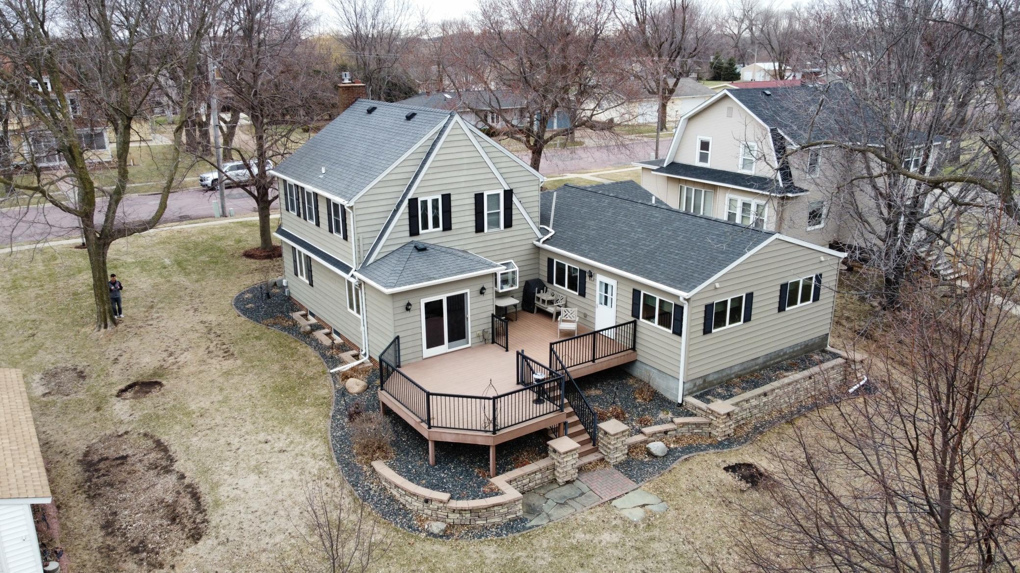 604 Lafayette Avenue S