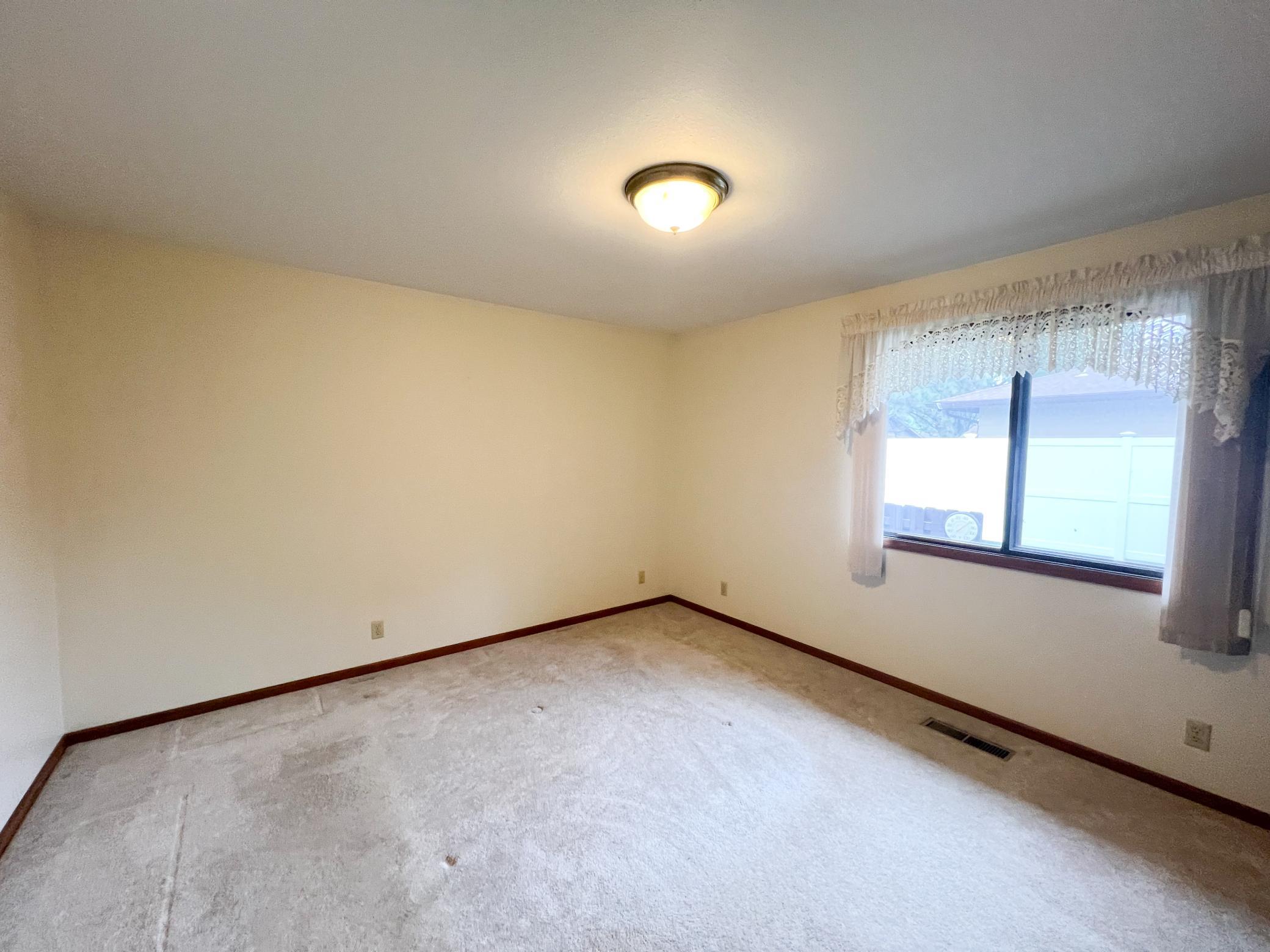 1950 Summit Avenue