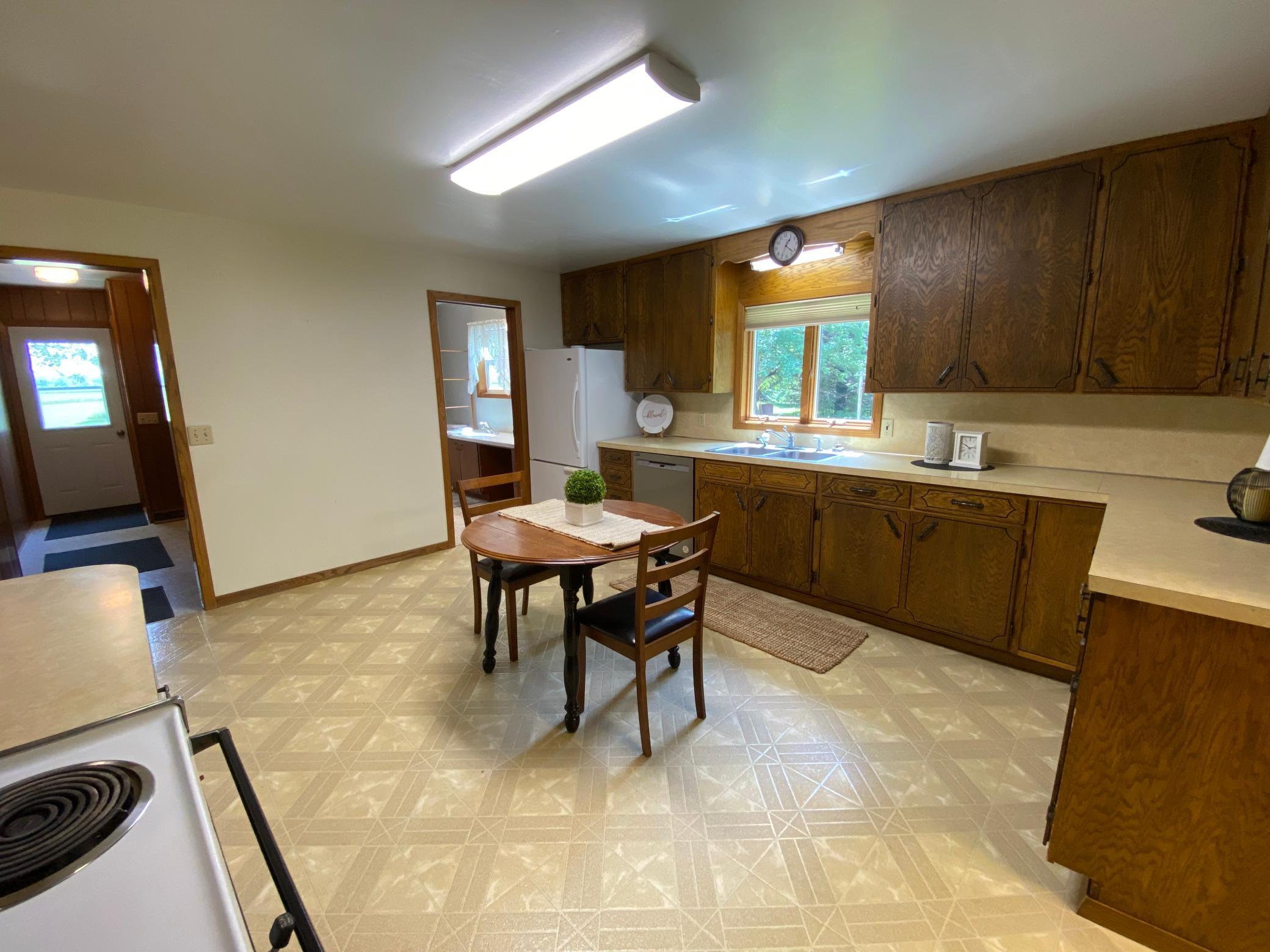 38547 240th Street