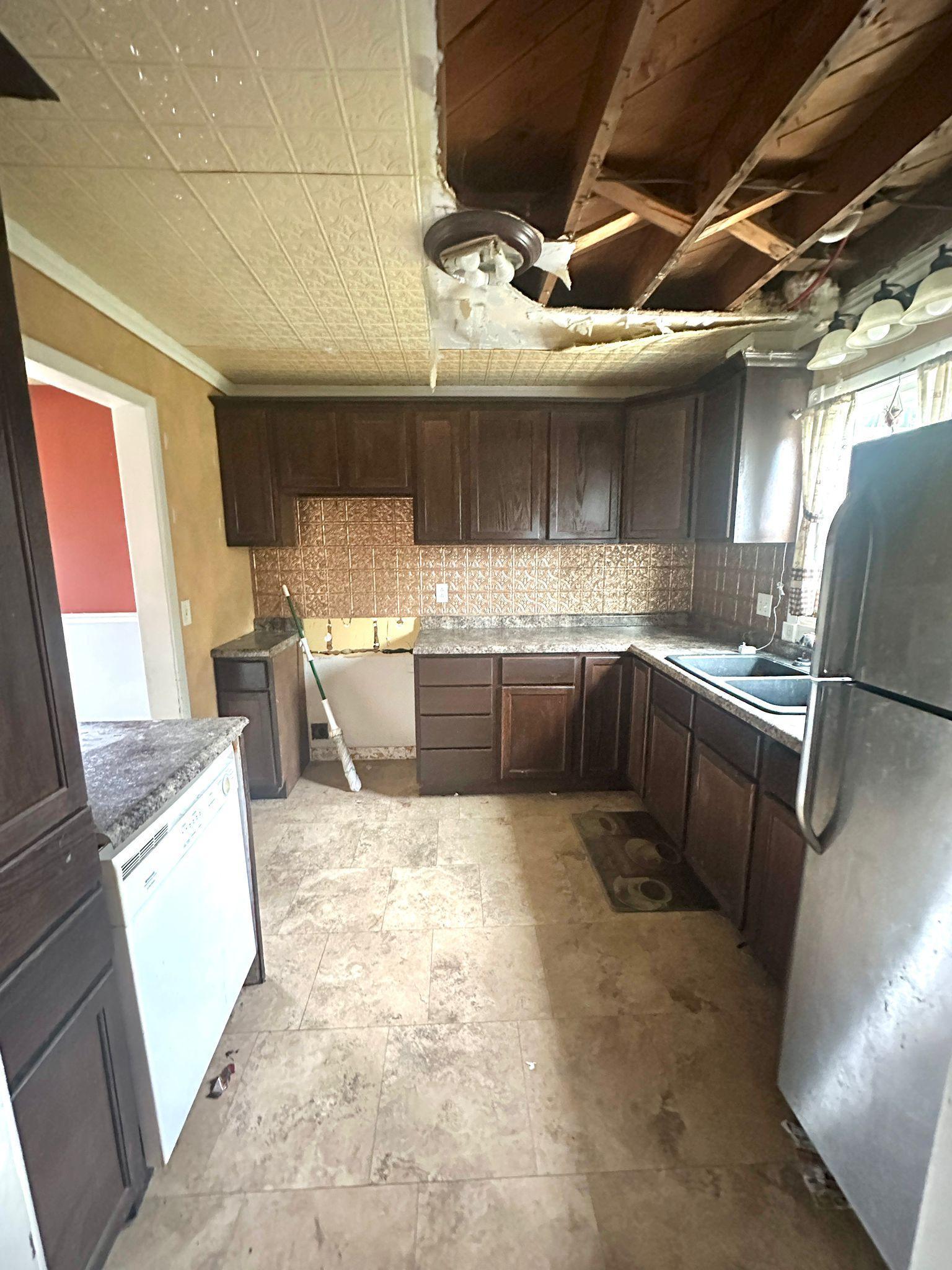 236 Lakehill Drive