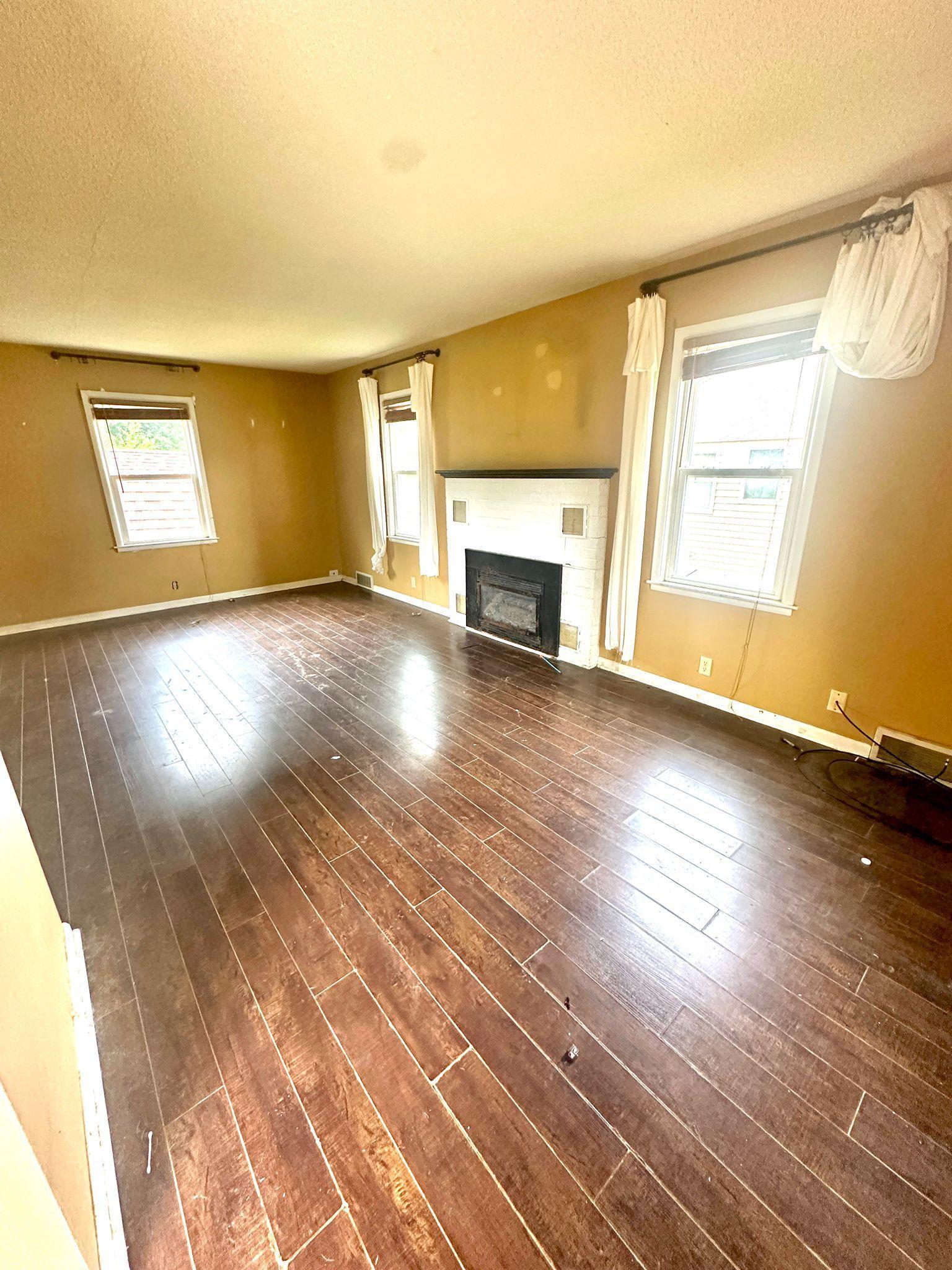 236 Lakehill Drive