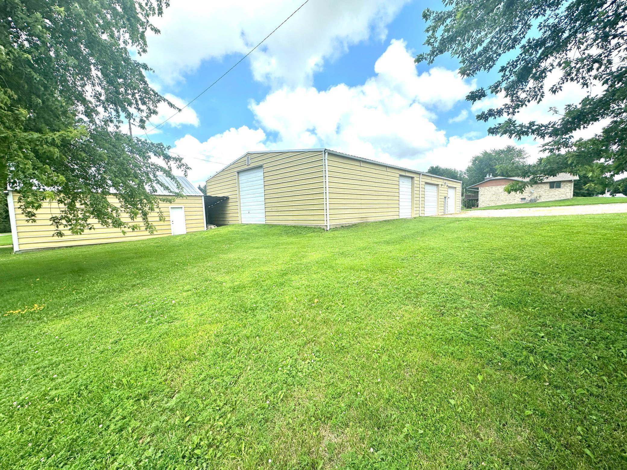 139 2nd Ave