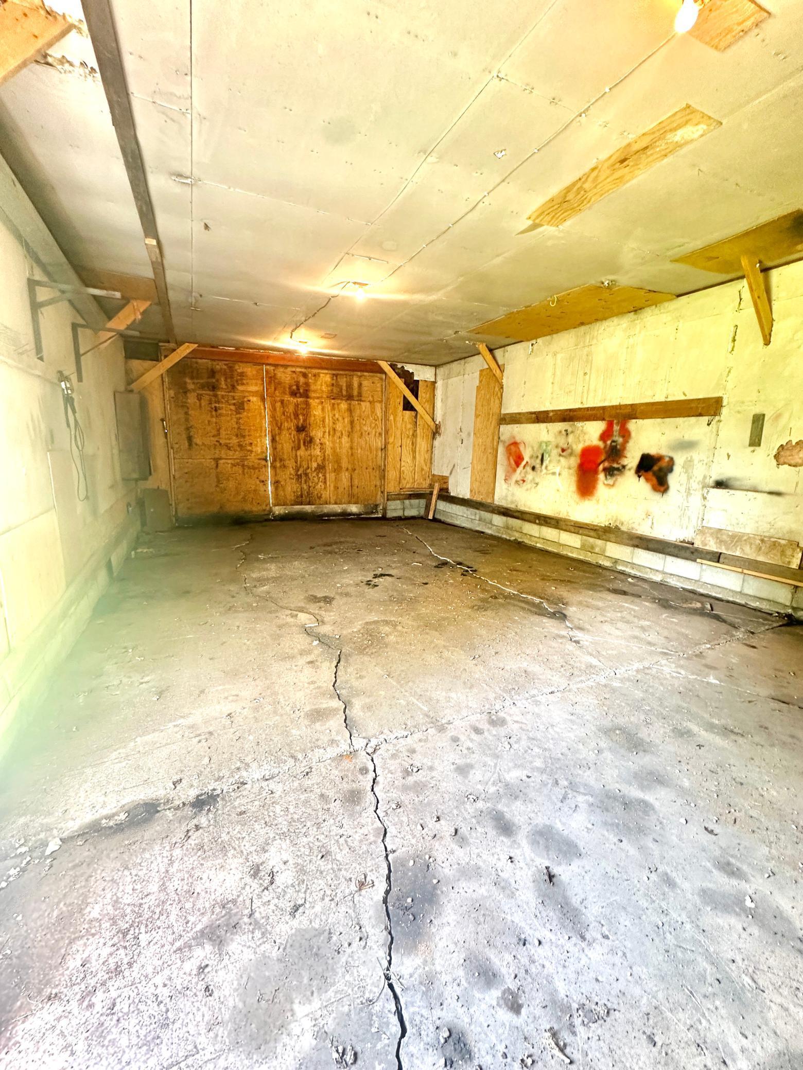 139 2nd Ave