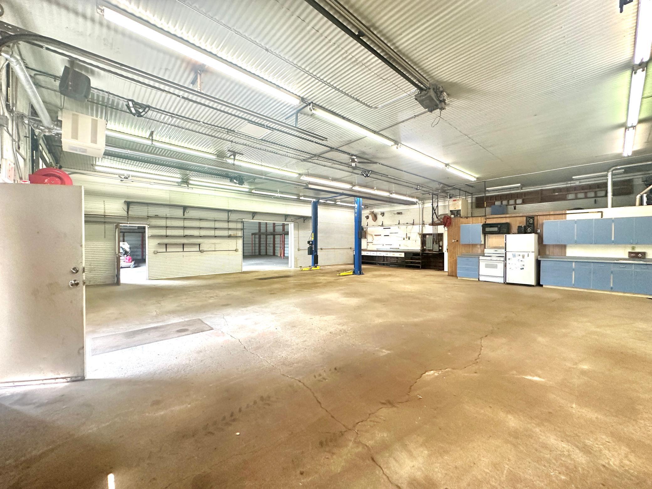139 2nd Ave