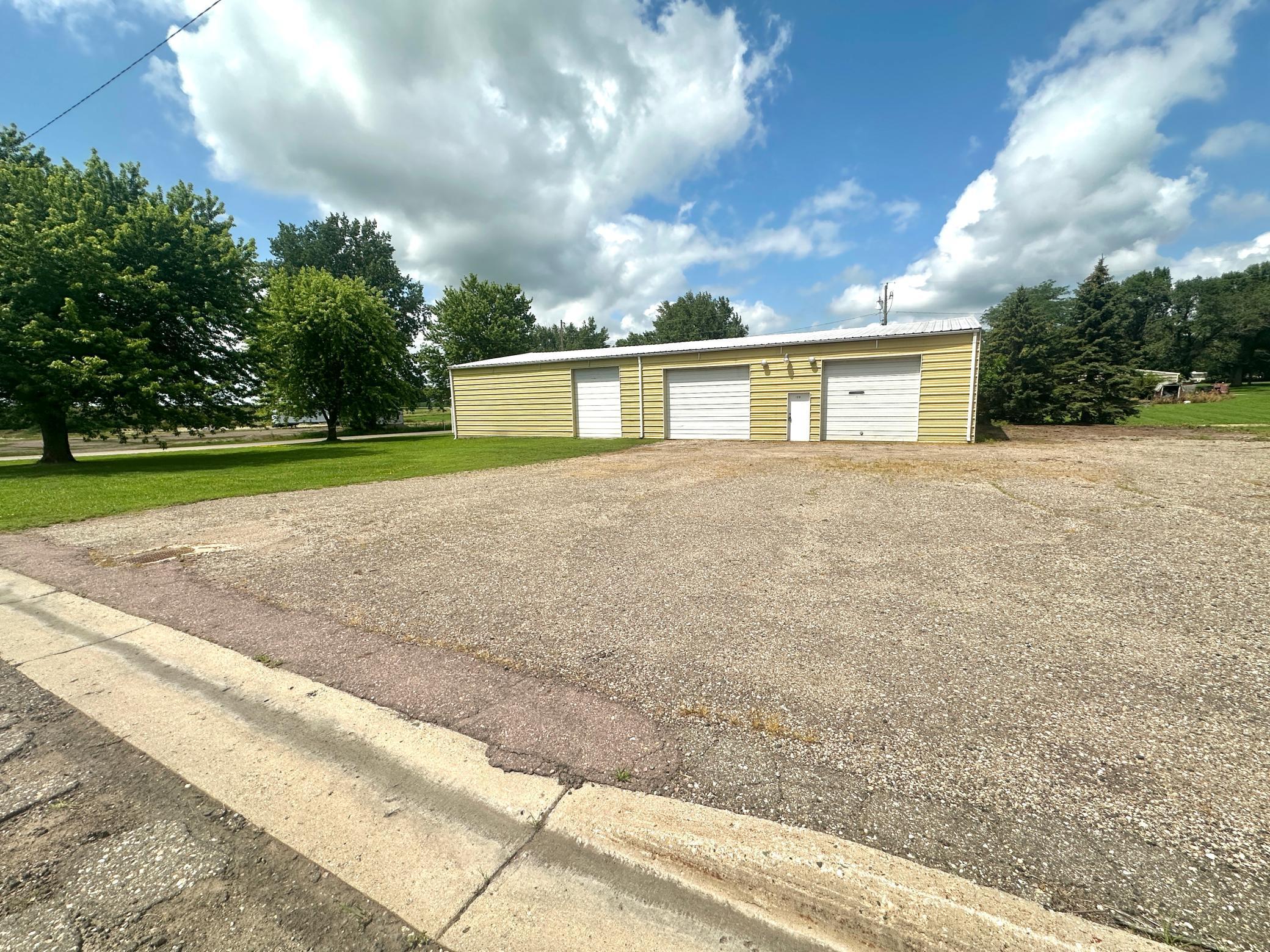 139 2nd Ave