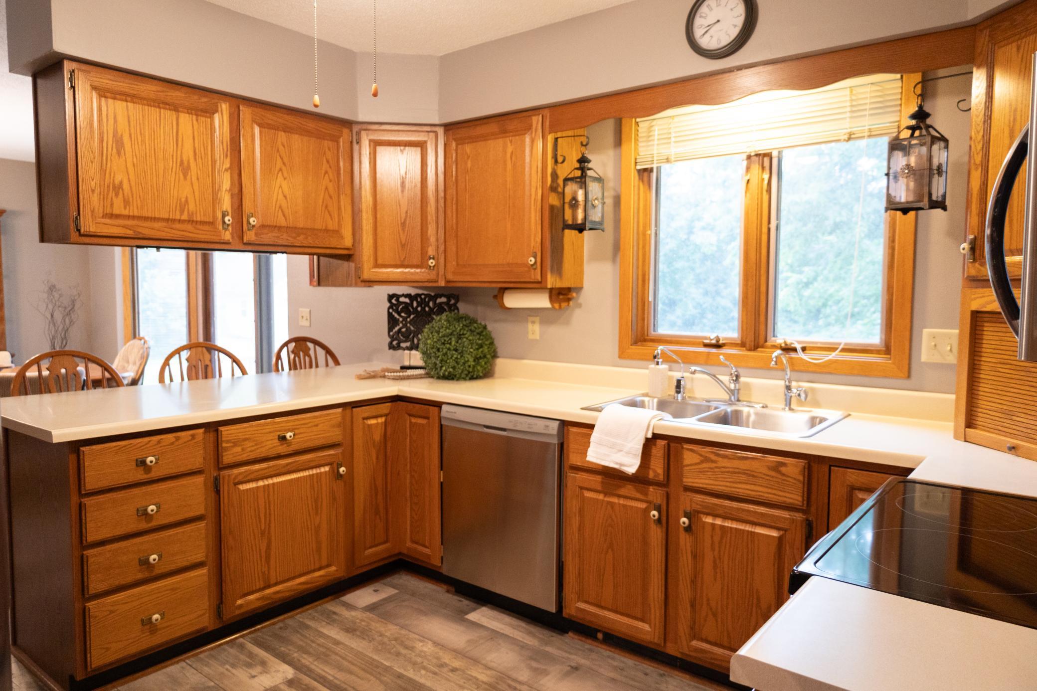 601 Lafayette Avenue S