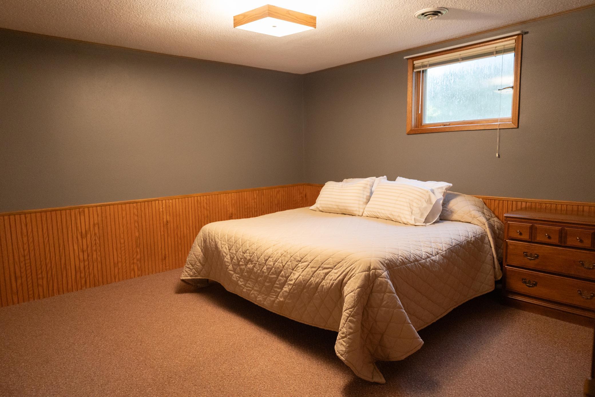 601 Lafayette Avenue S