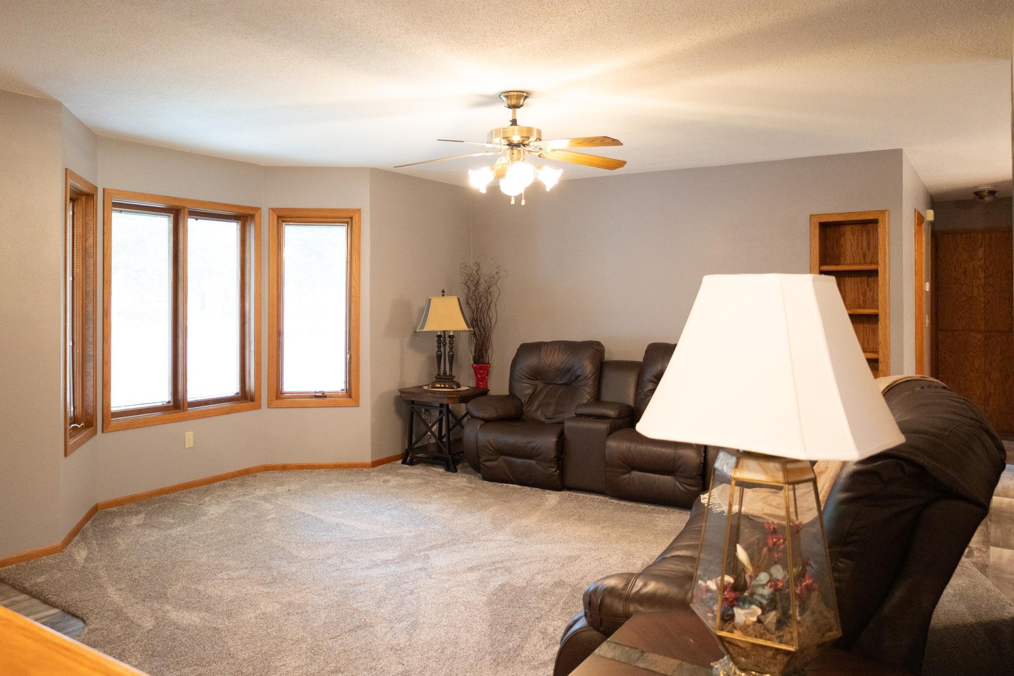 601 Lafayette Avenue S