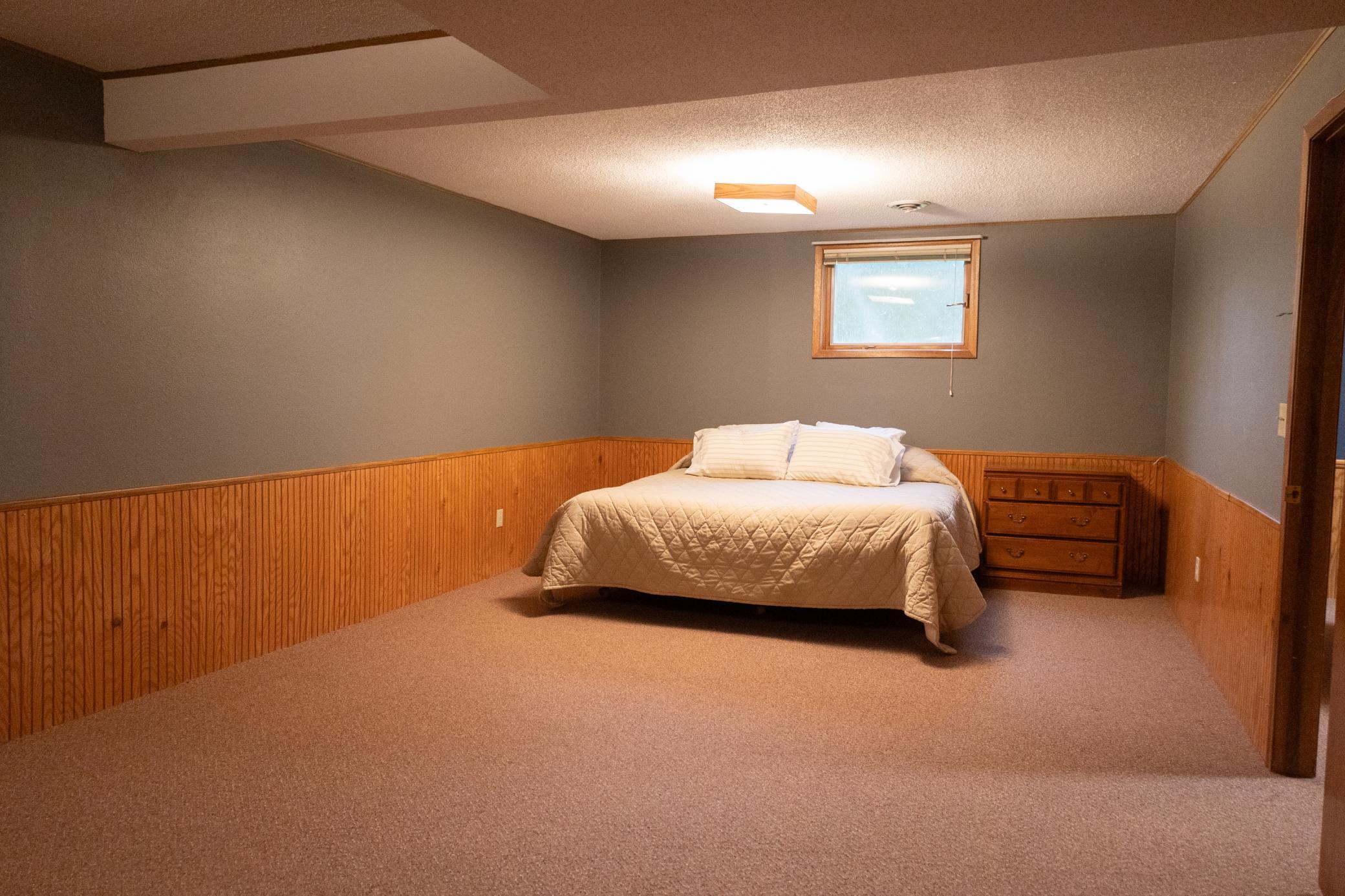 601 Lafayette Avenue S